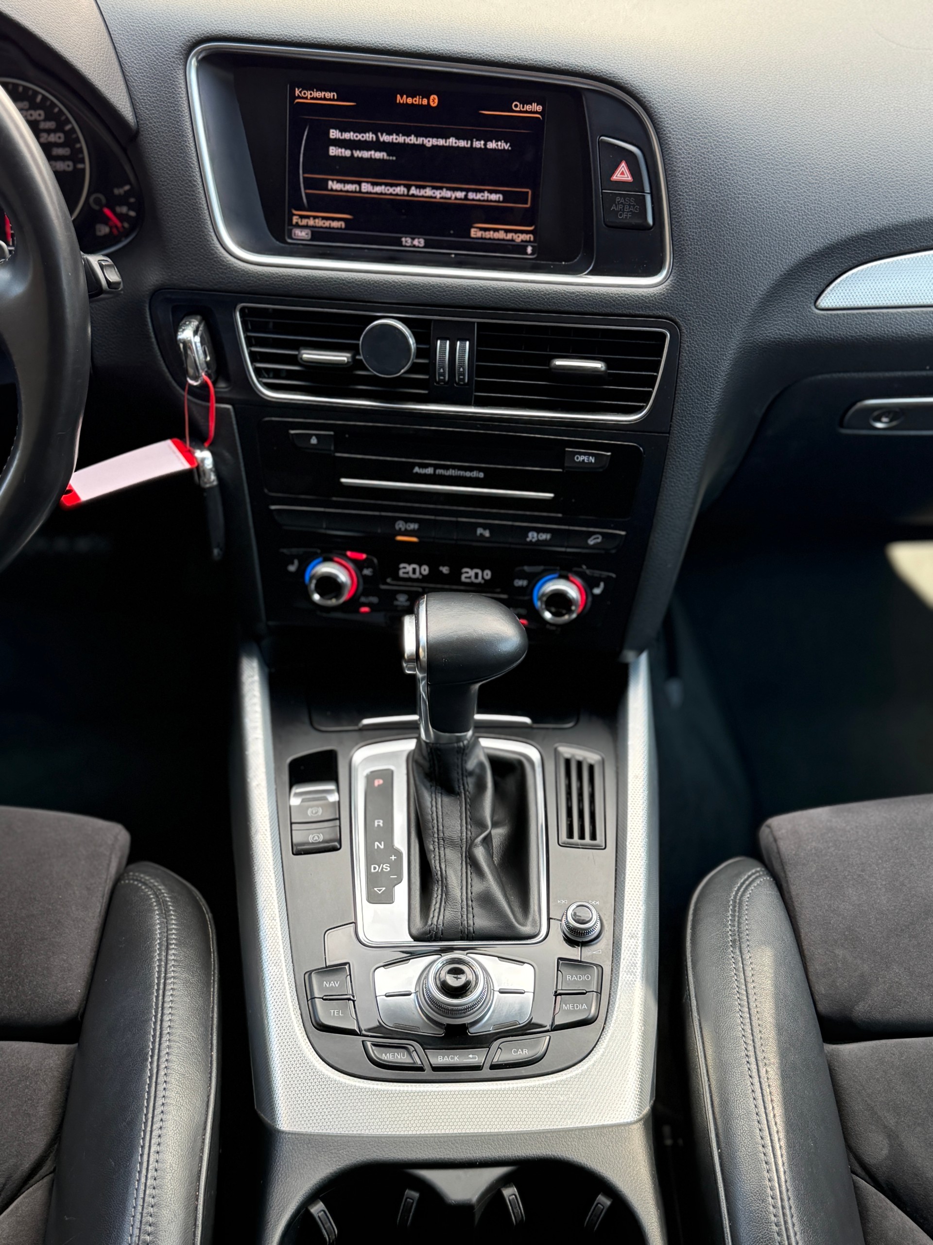 AUDI Q5 3.0 TDI quattro S-tronic-image-11