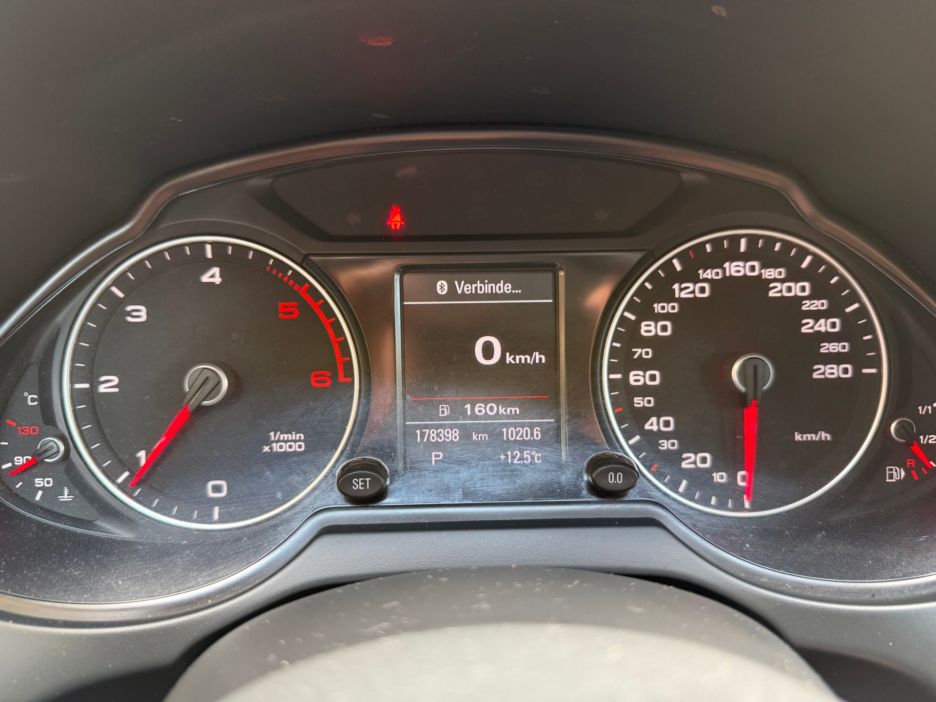 AUDI Q5 3.0 TDI quattro S-tronic-image-14