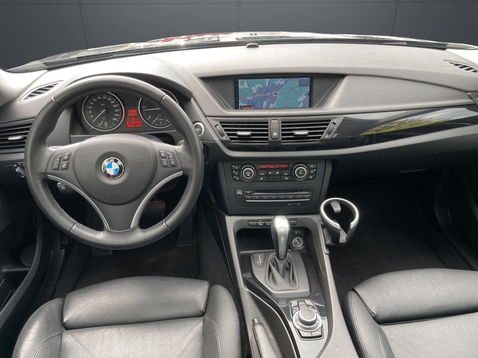 BMW X1 xDrive 20d Steptronic-image-7