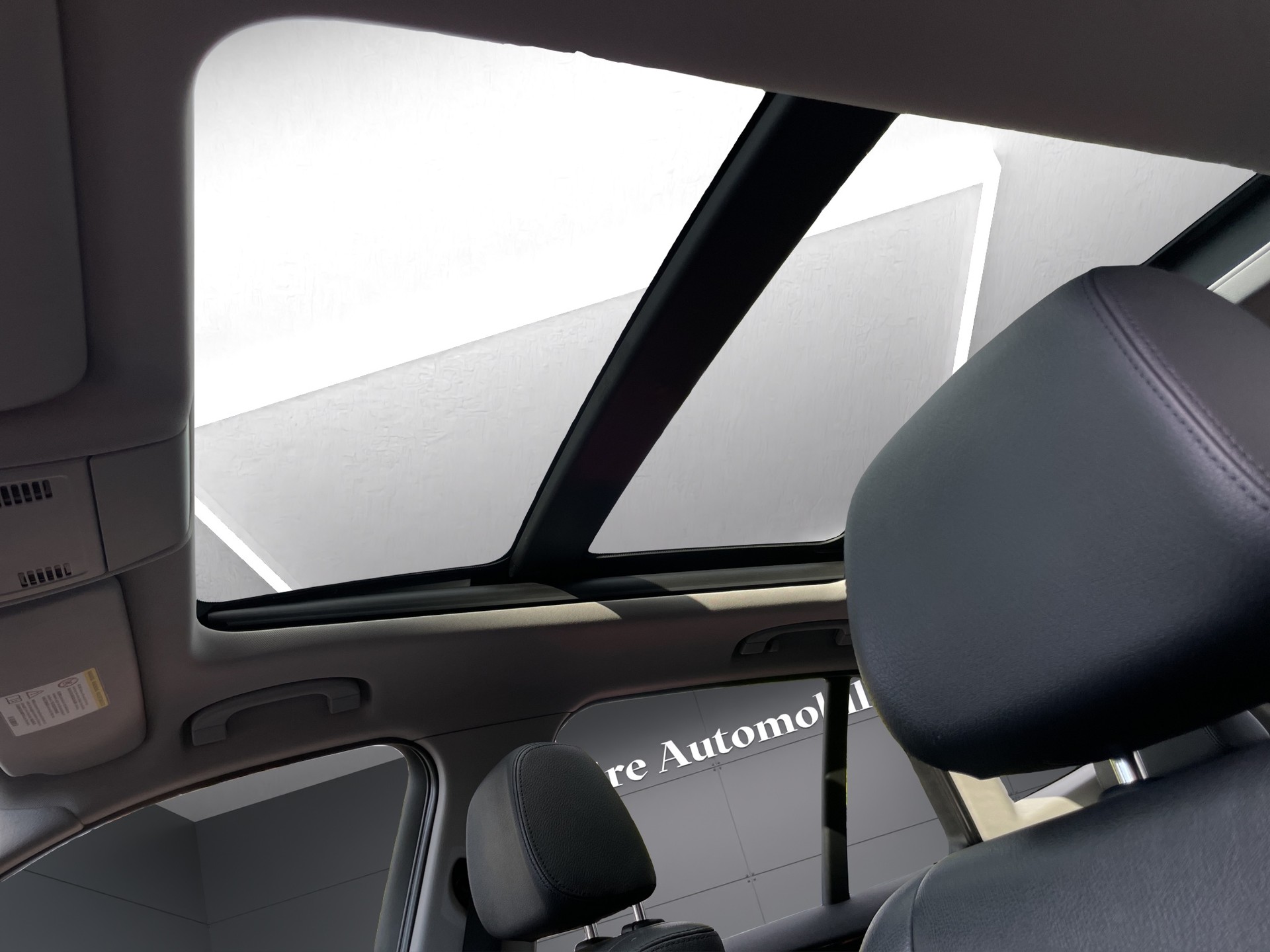 BMW X1 xDrive 20d Steptronic-image-9