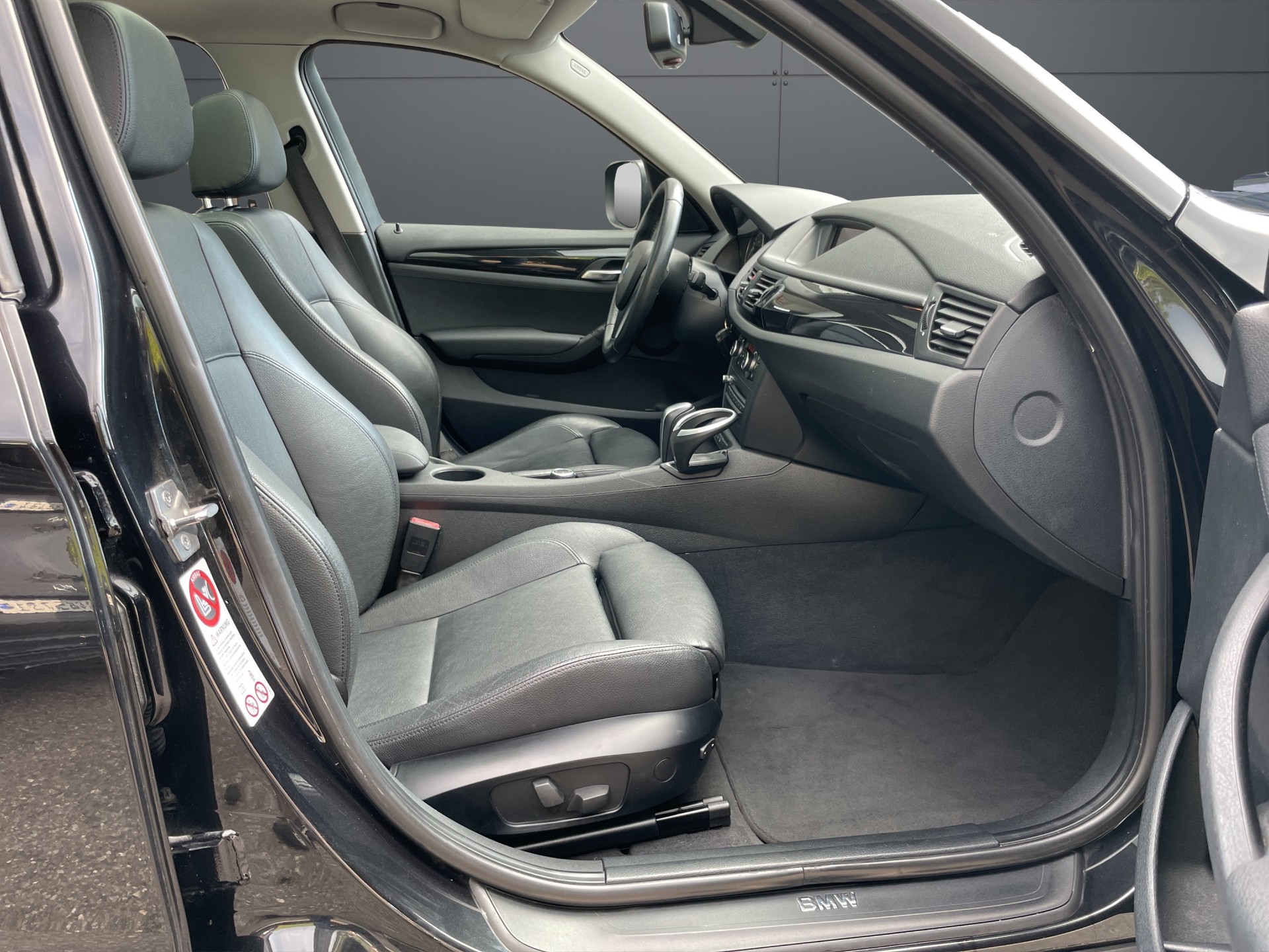BMW X1 xDrive 20d Steptronic-image-5