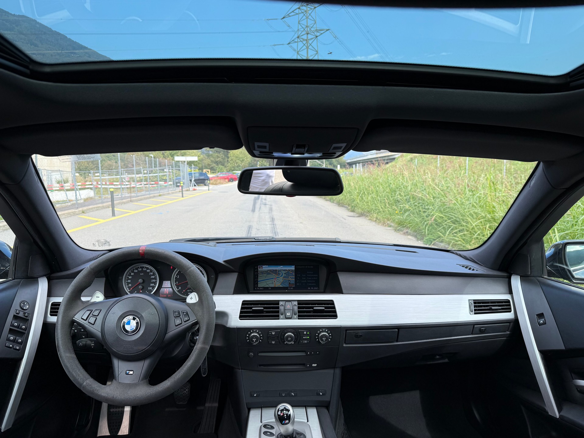 BMW M5-image-10