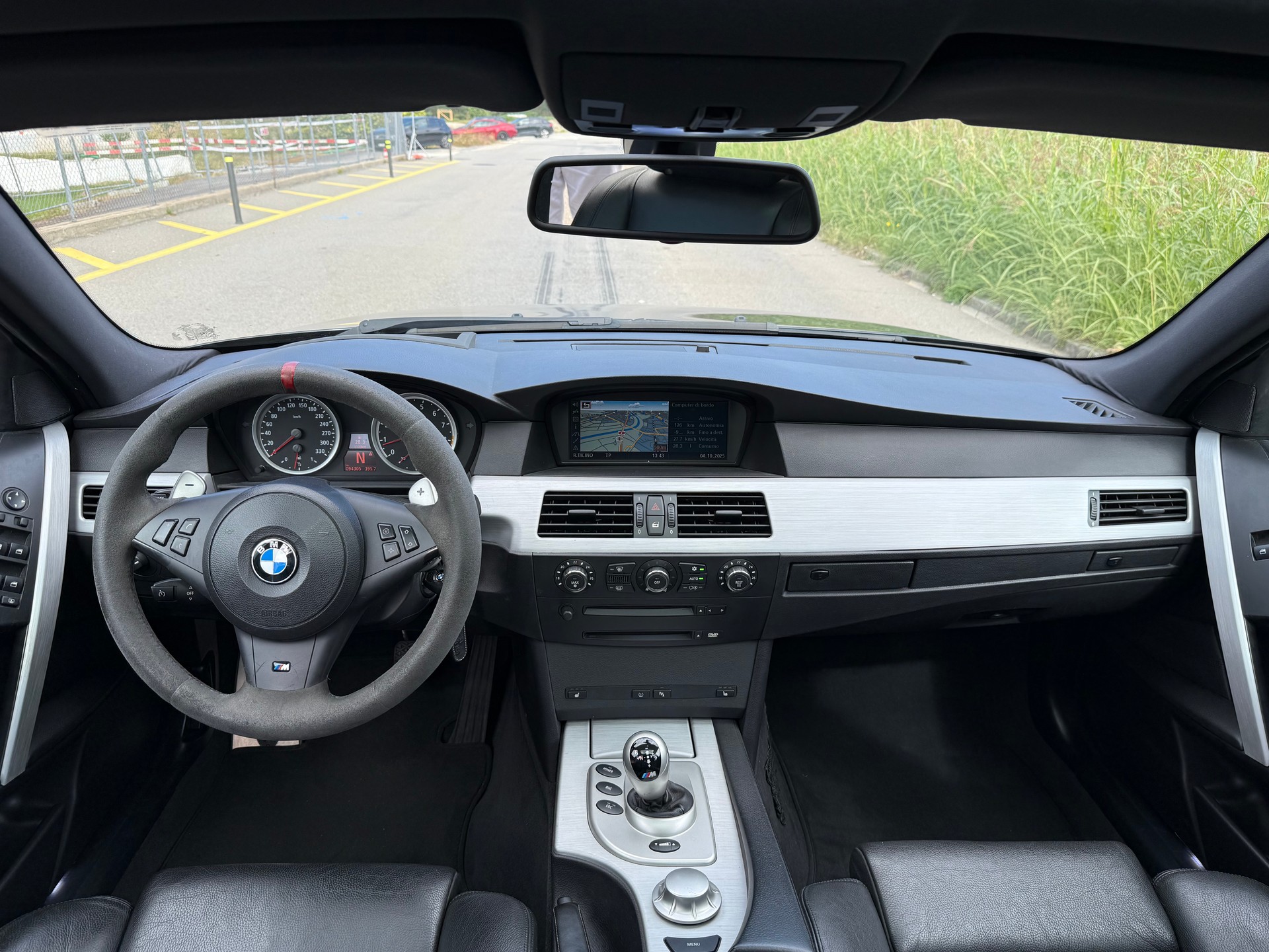 BMW M5-image-11