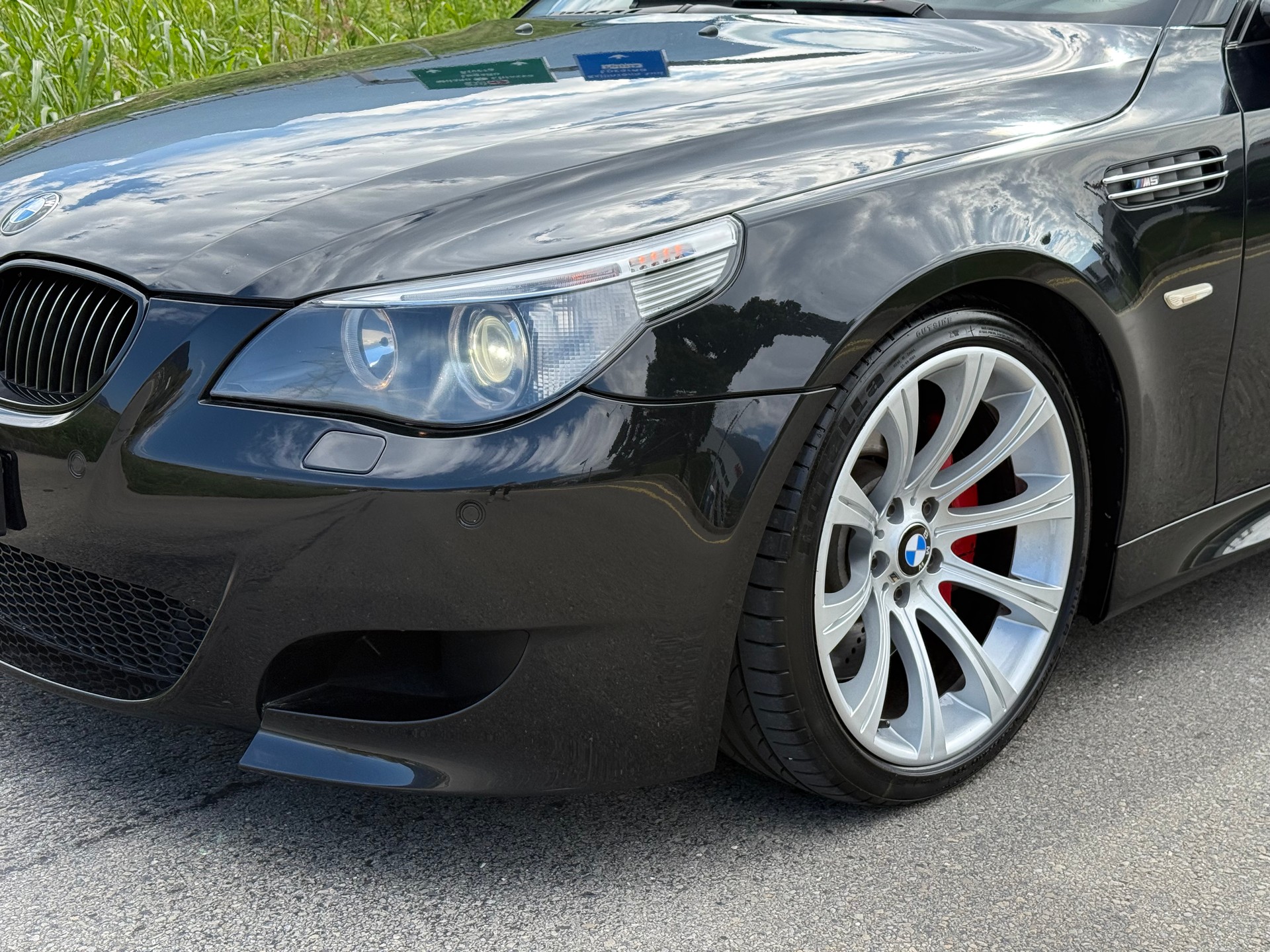 BMW M5-image-6