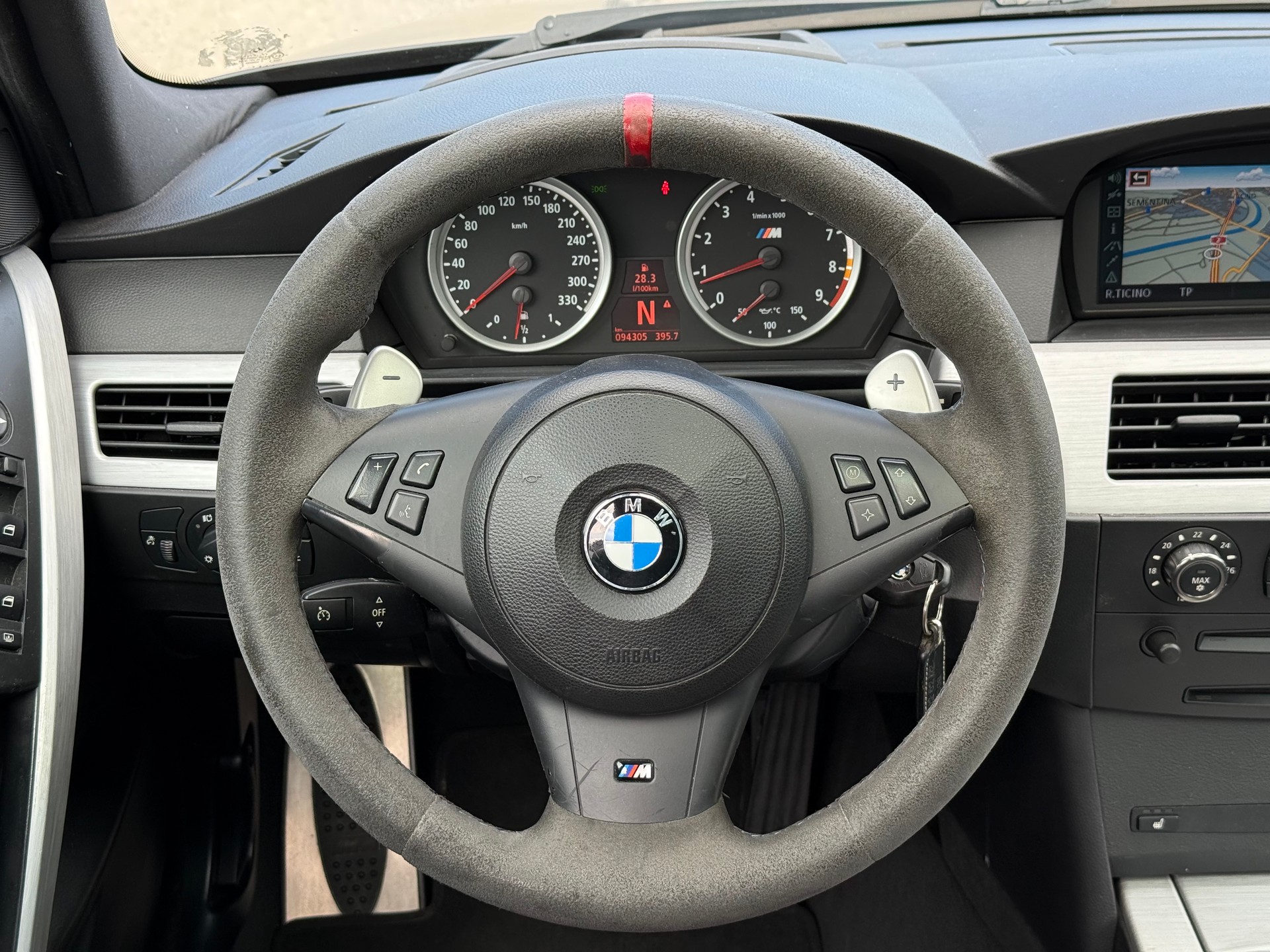 BMW M5-image-13