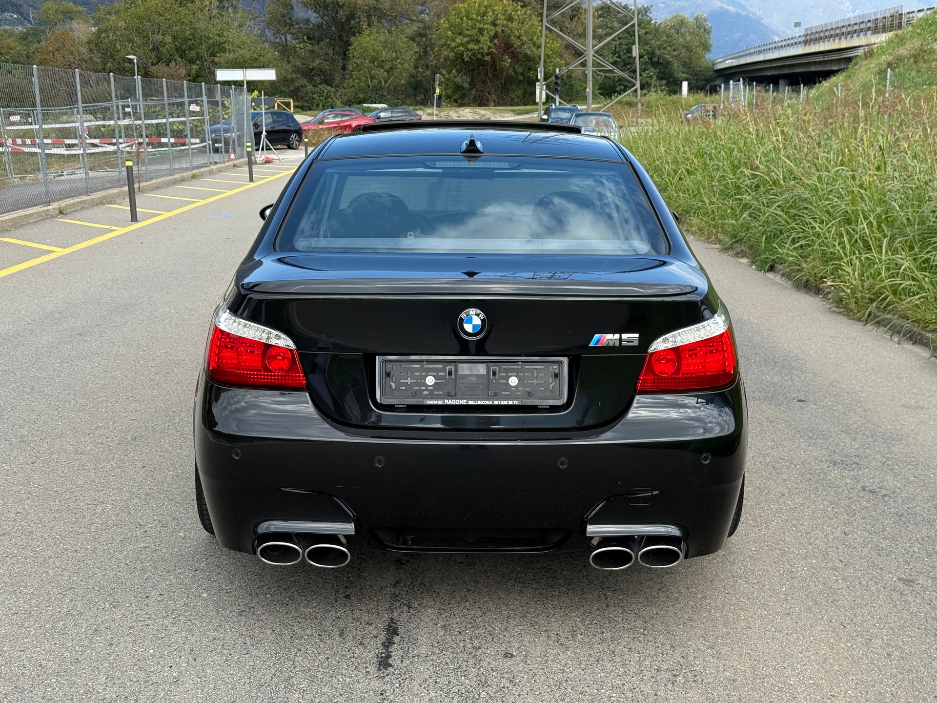 BMW M5-image-2