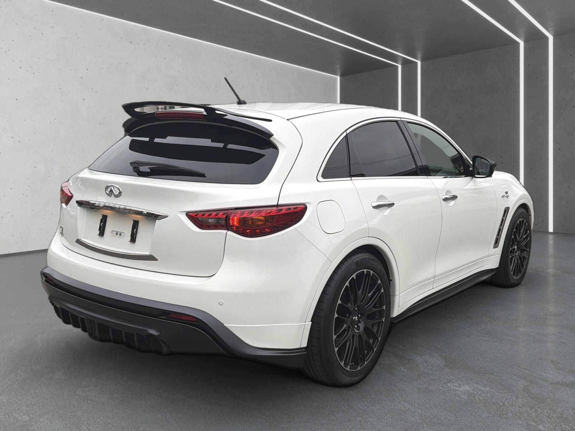 INFINITI FX 50 S Vettel Edition Nr.1 AWD Automatic-image-5
