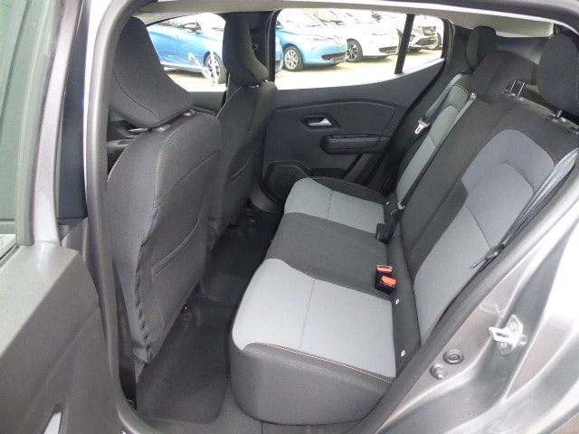 DACIA Sandero Stepway TCe 90 Extreme CVT-image-5