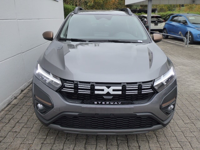DACIA Sandero Stepway TCe 90 Extreme CVT-image-2