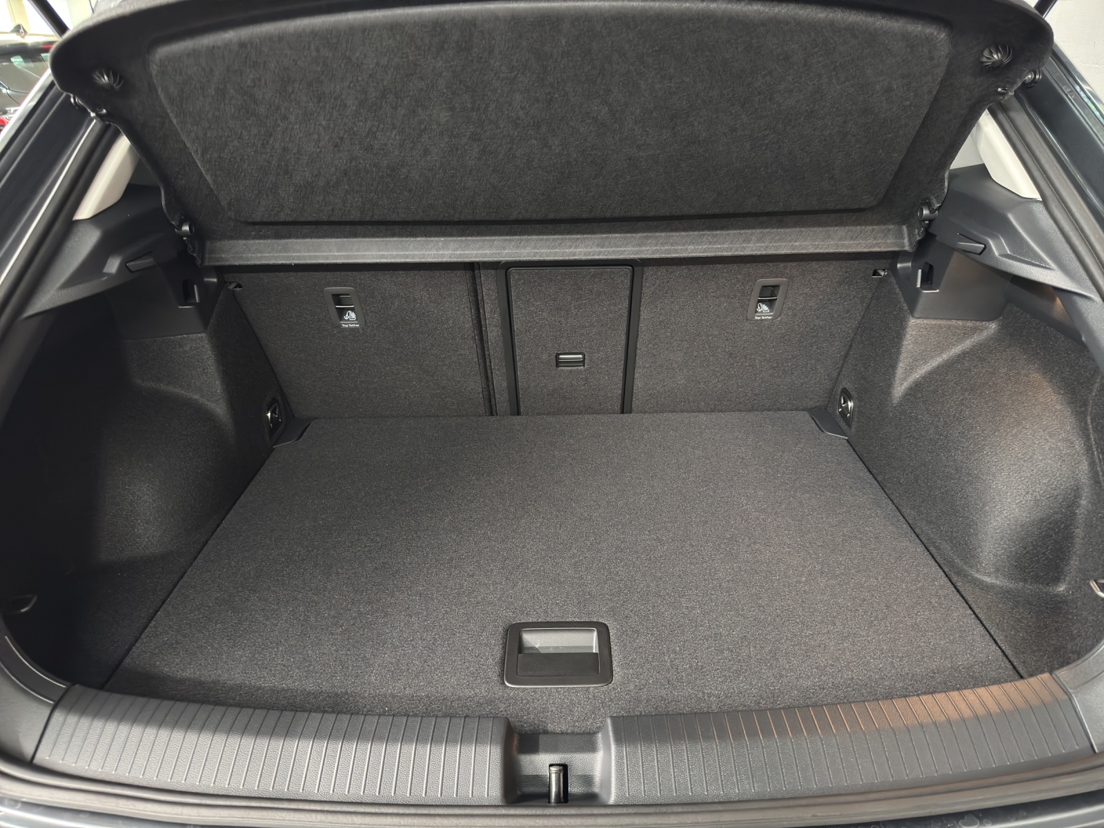 VW T-Roc 1.5 TSI Life United DSG-image-10