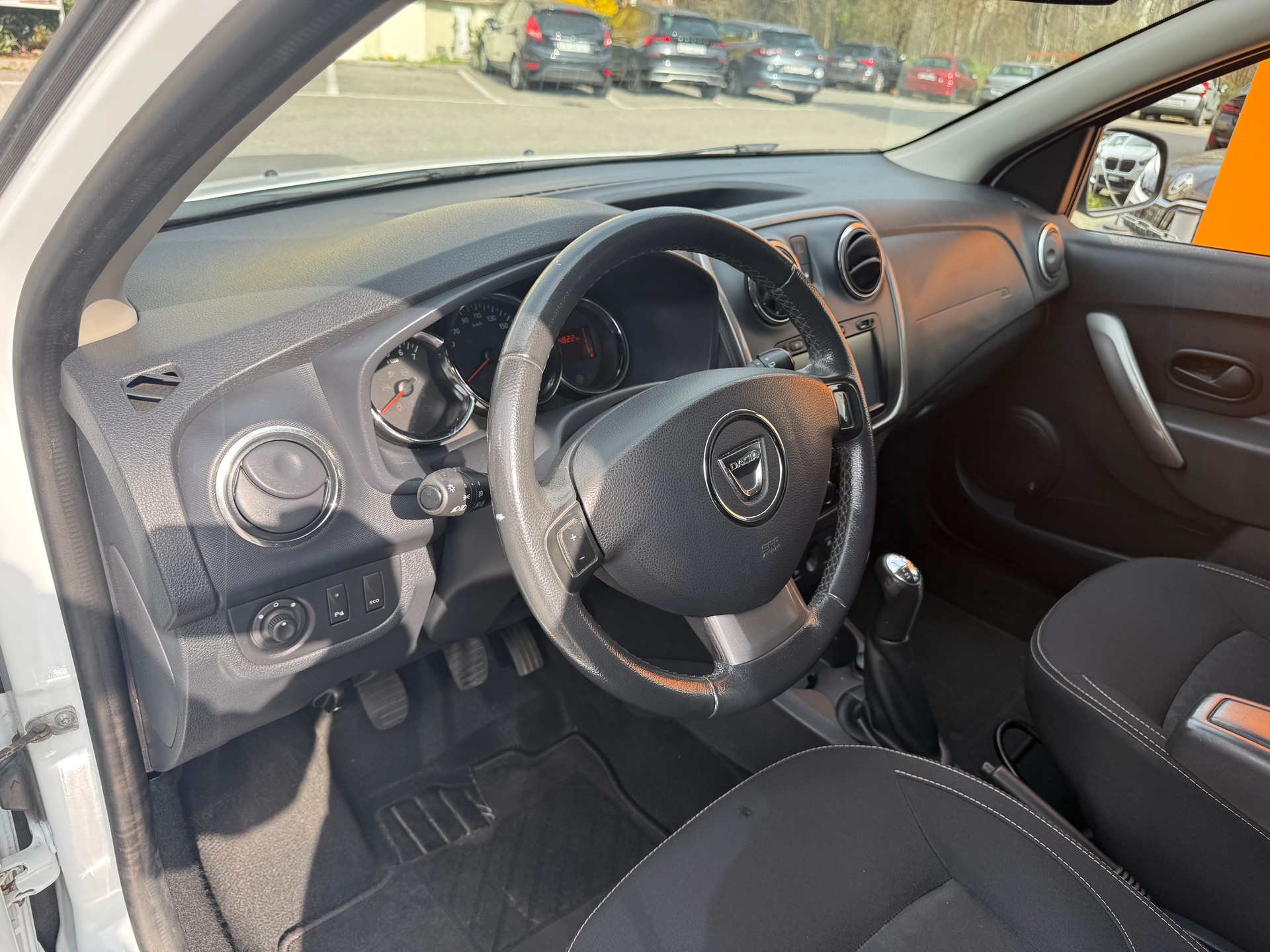 DACIA Logan MCV 0.9 Lauréate-image-5