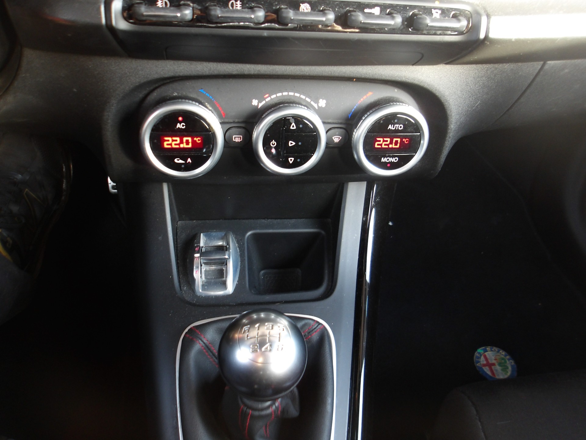 ALFA ROMEO Giulietta 1.4 MultiAir Distinctive-image-13