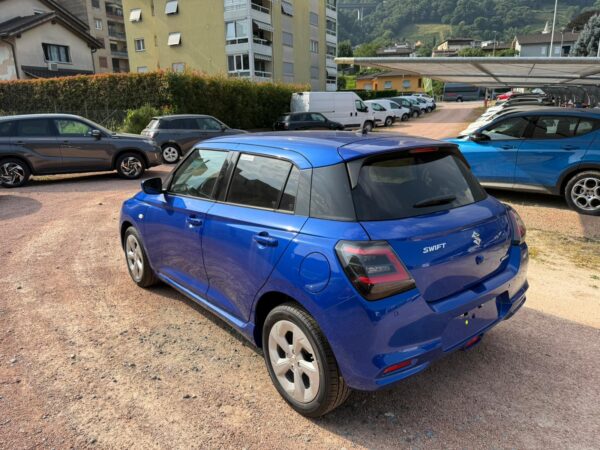 SUZUKI Swift 1.2 Compact+ Hybrid CVT-image-4