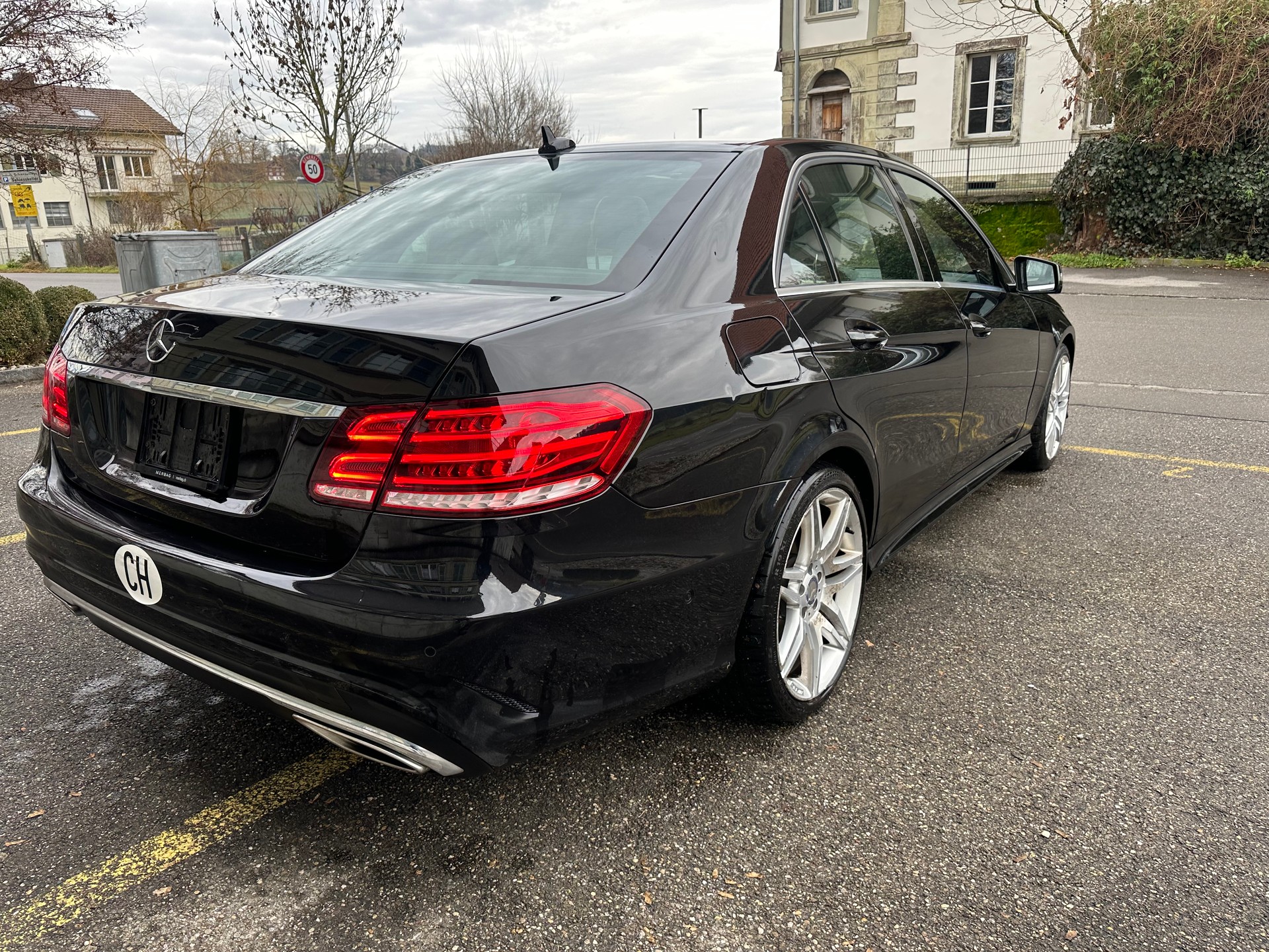MERCEDES-BENZ E 400 Avantgarde 4Matic 7G-Tronic-image-5