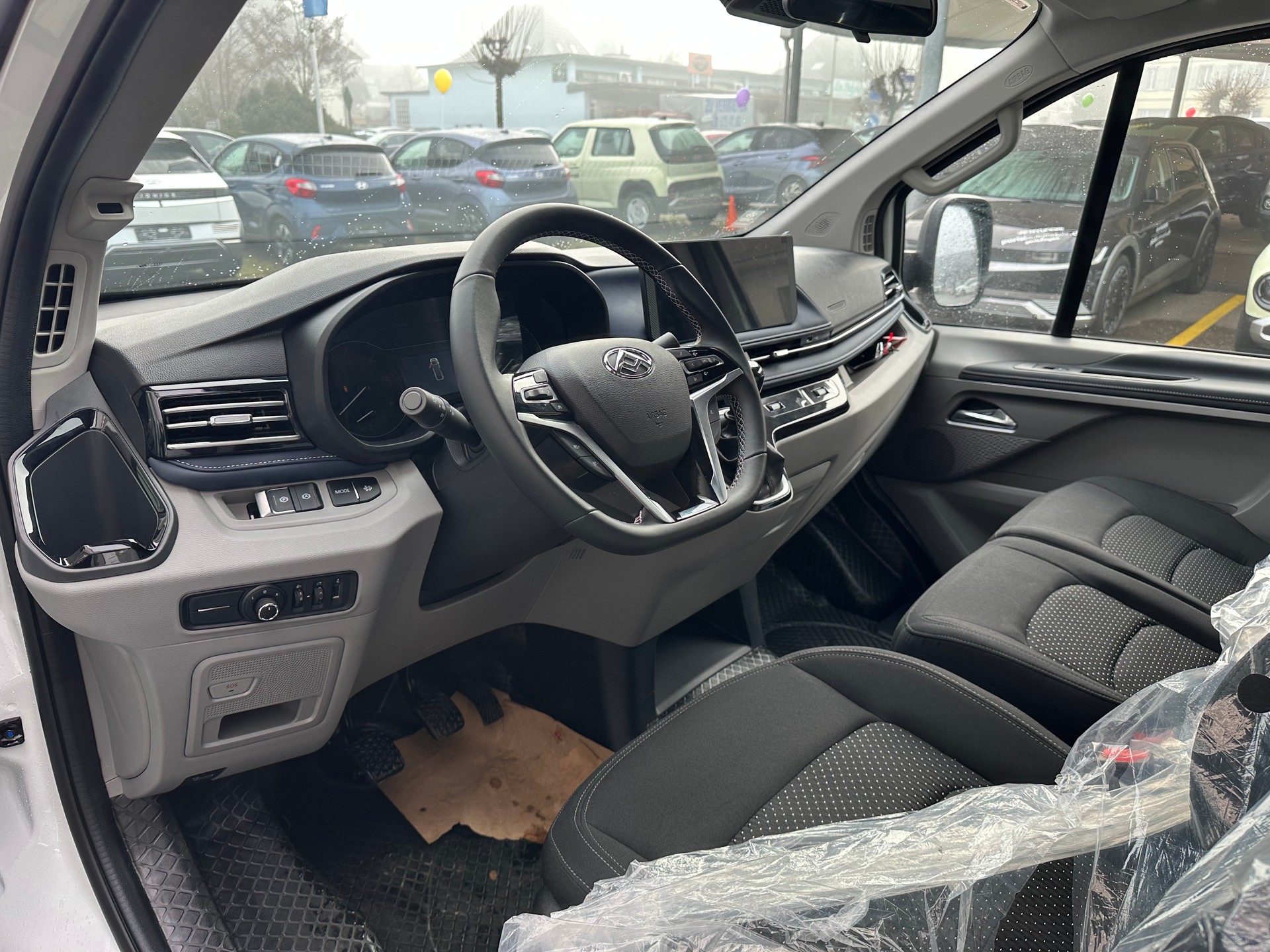 MAXUS Deliver 7 2.0D L2H1-image-13