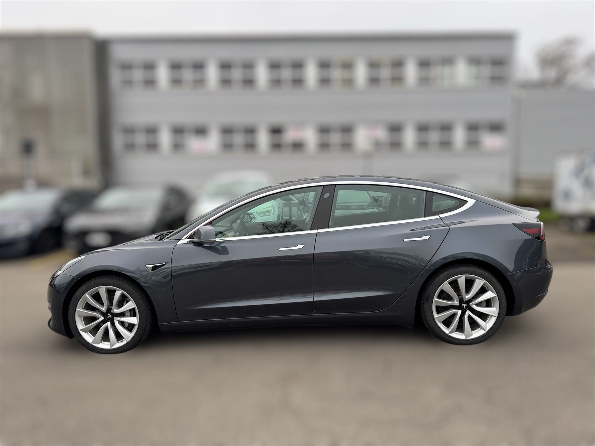 TESLA Model 3 Long Range Dual Motor AWD-image-7