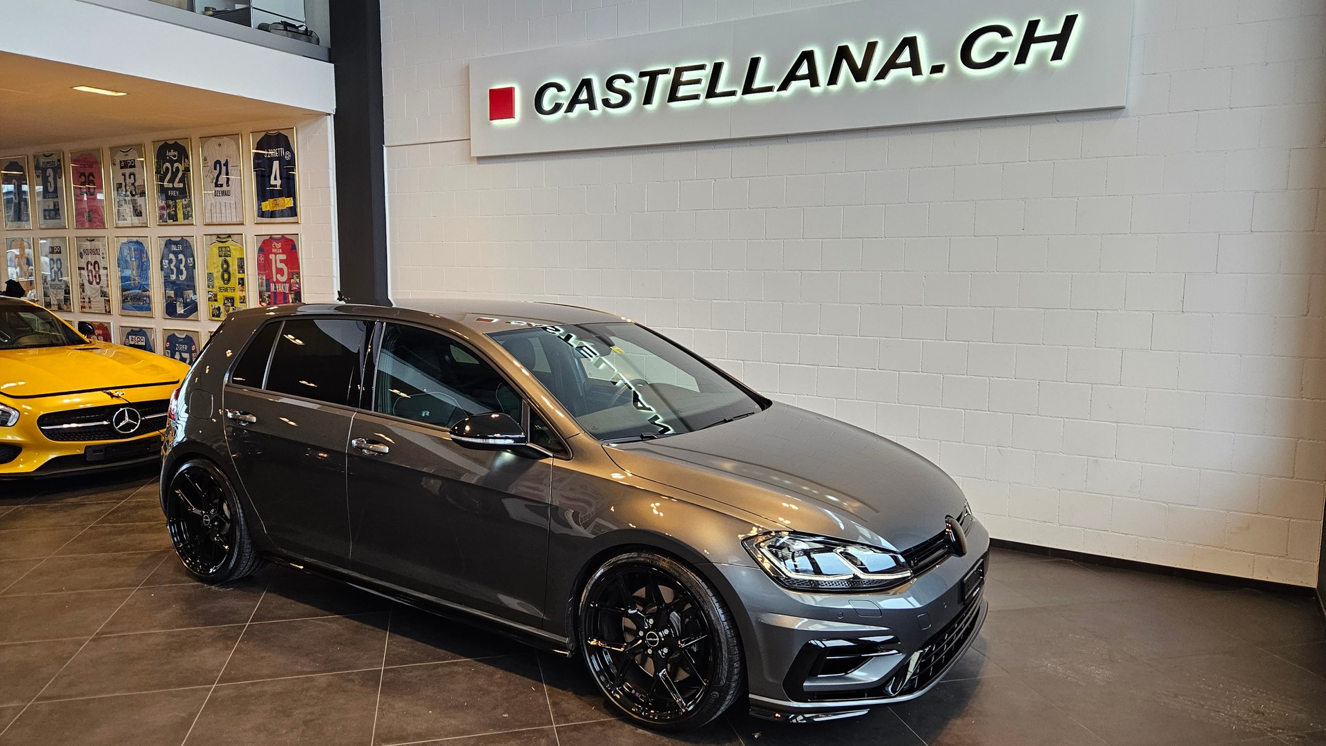 VW Golf 2.0 TSI R 4Motion DSG-image-0