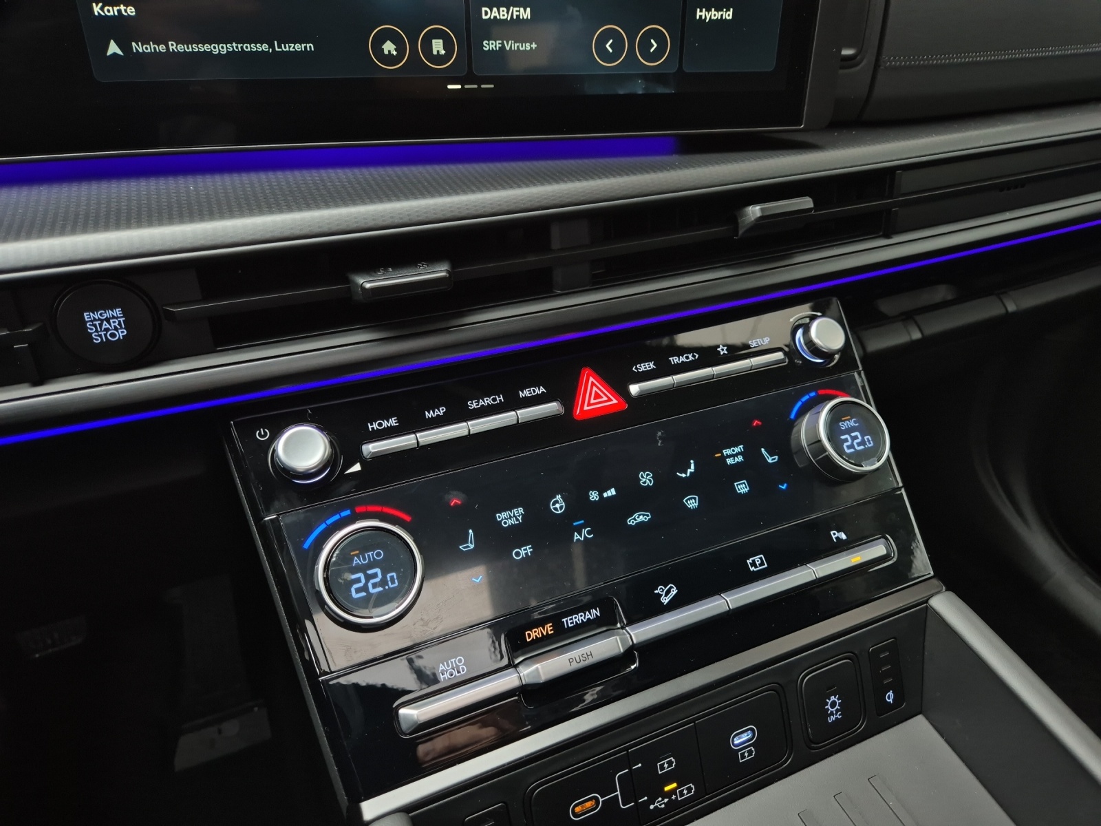 HYUNDAI Santa Fe 1.6 T-GDi HEV Calligraphy-image-10