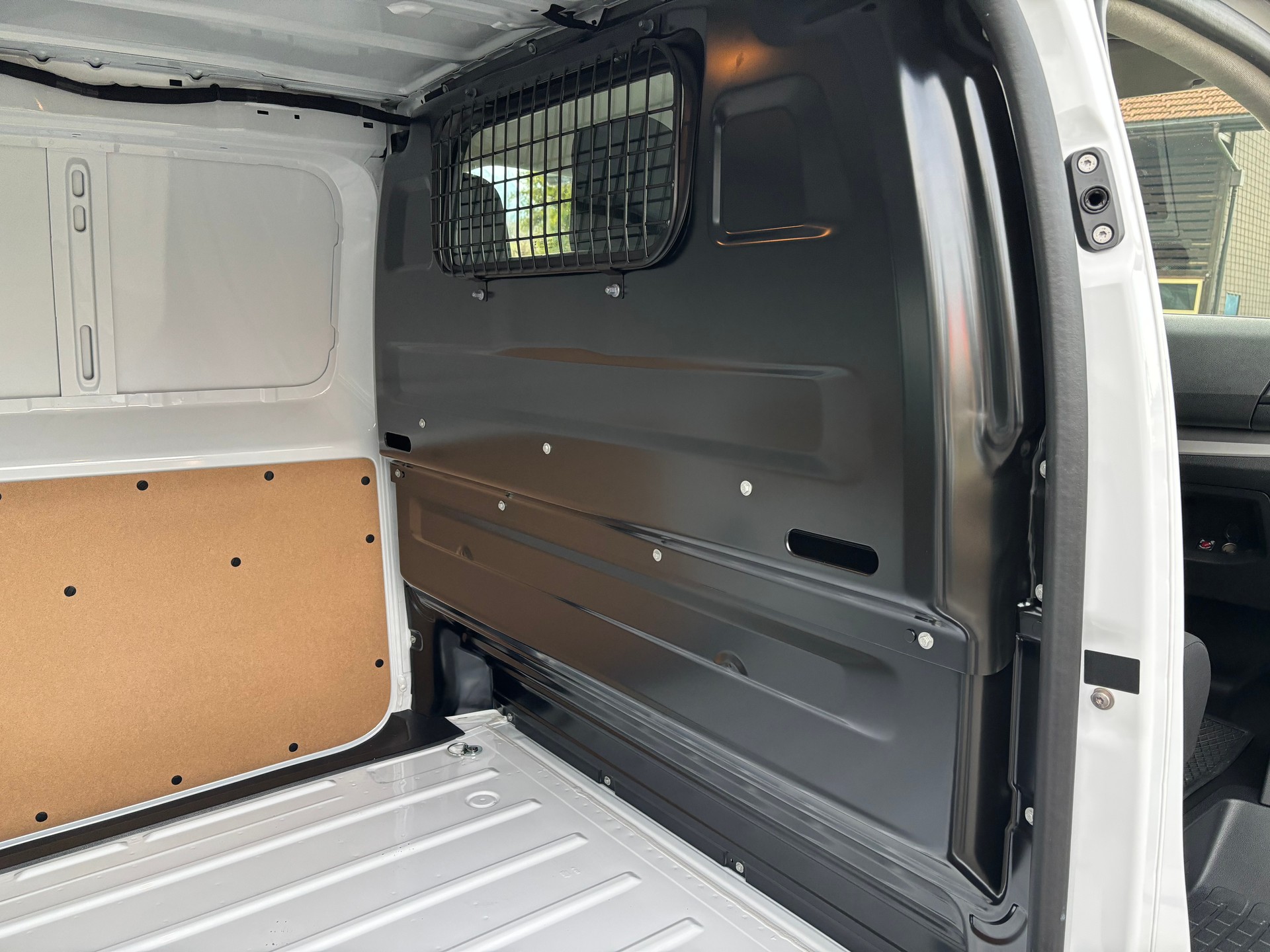 PEUGEOT Expert 1.5 HDi 120 Standard-image-6