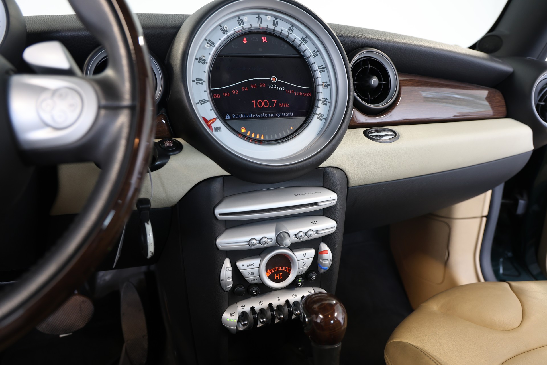 MINI Cooper Automat-image-10