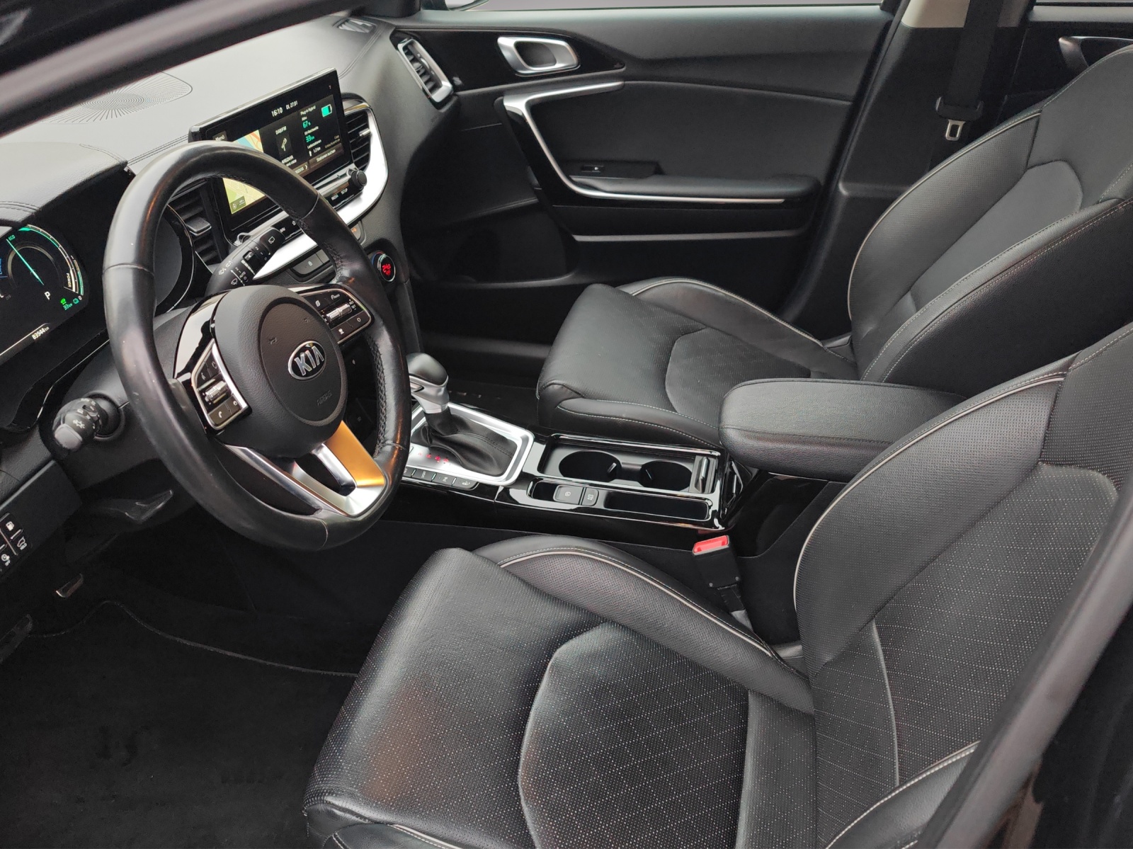 KIA XCeed 1.6 GDi Plug-in Hybrid Style-image-8