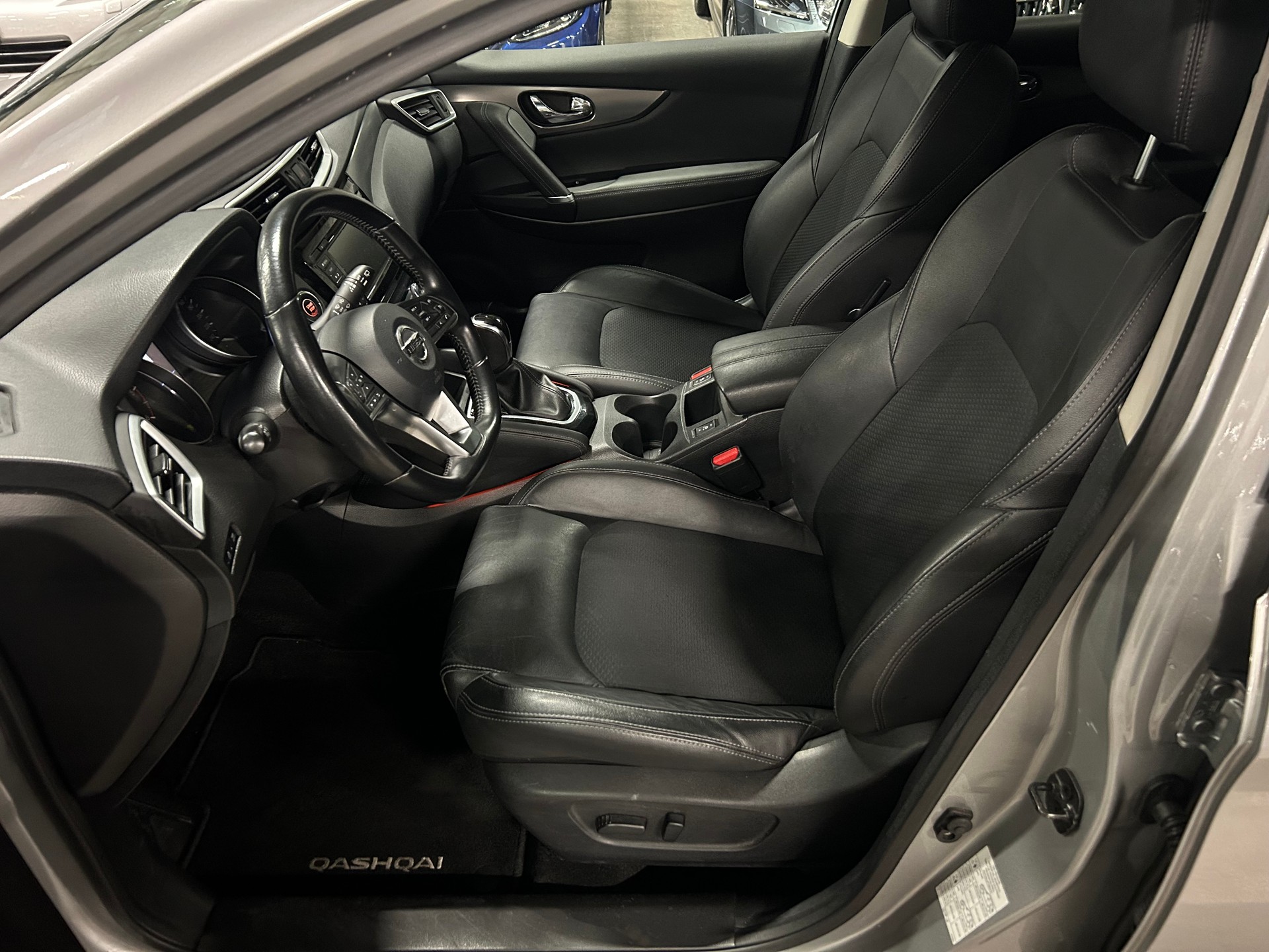 NISSAN Qashqai 1.7 dCi tekna Xtronic ALL-MODE 4x4-image-9