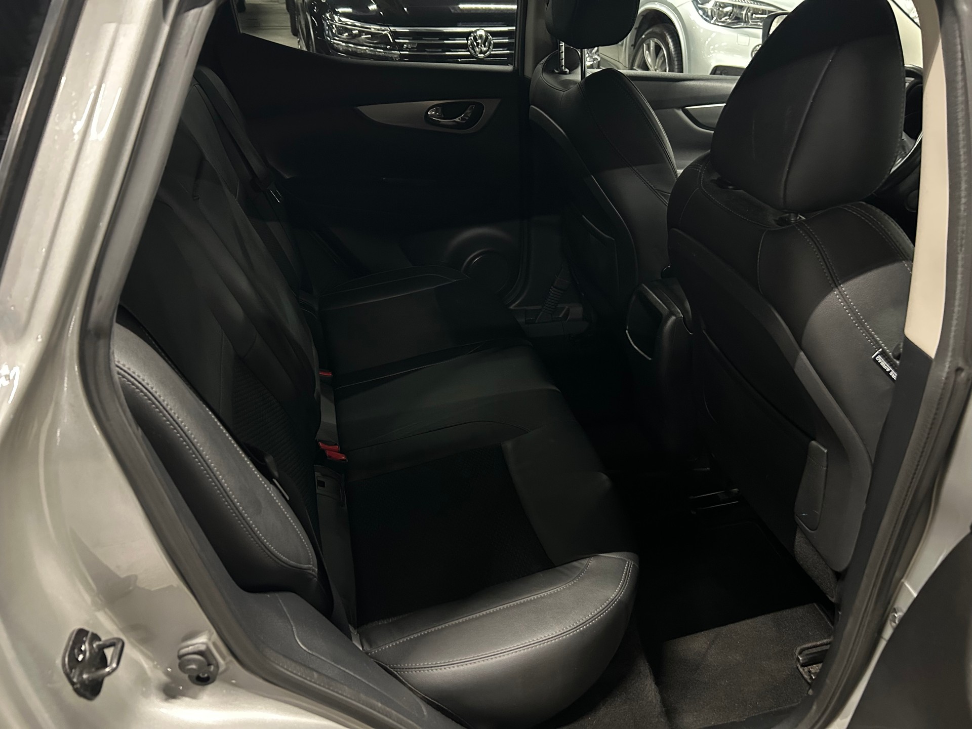 NISSAN Qashqai 1.7 dCi tekna Xtronic ALL-MODE 4x4-image-10