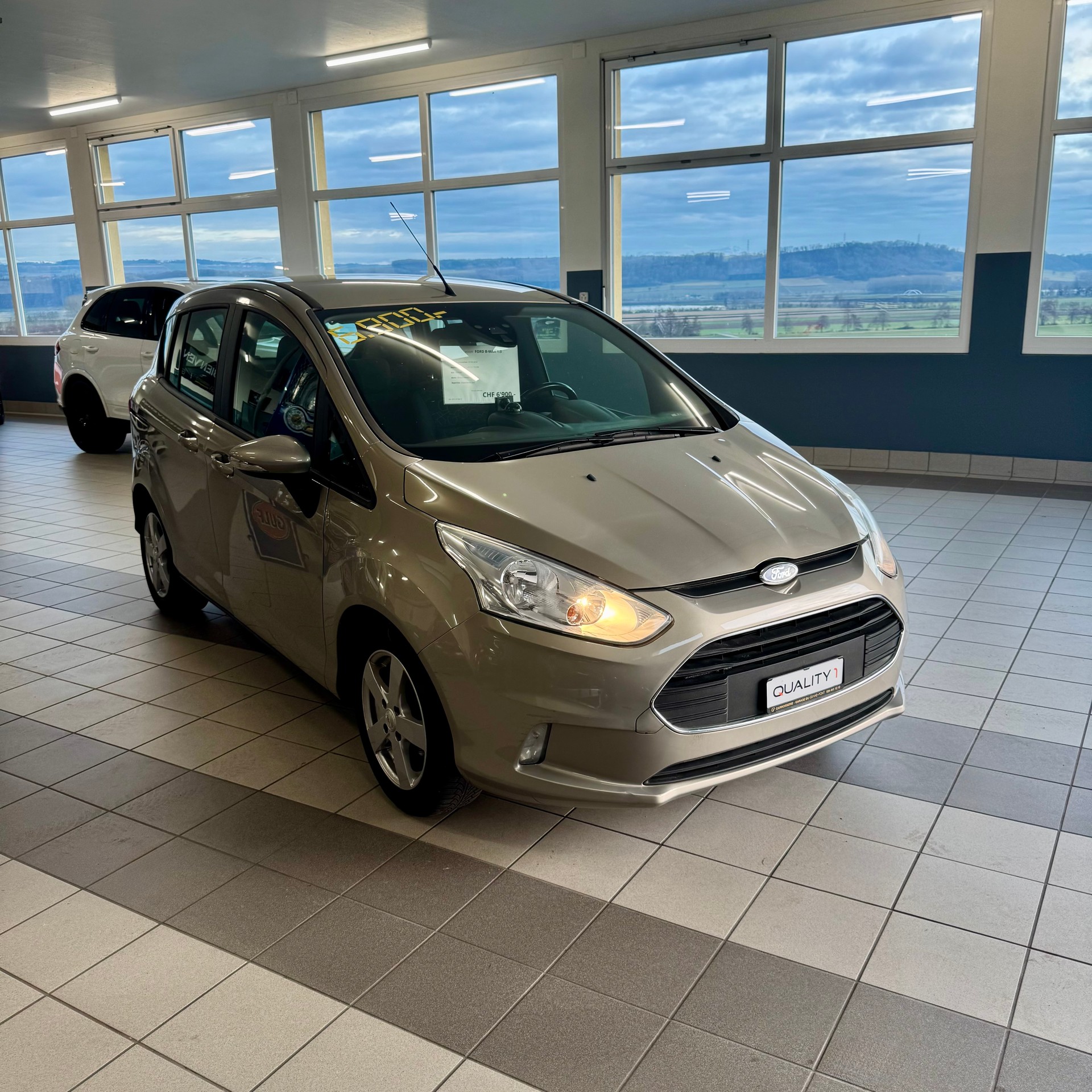 FORD B-Max 1.0 SCTi Titanium-showroom-element-1