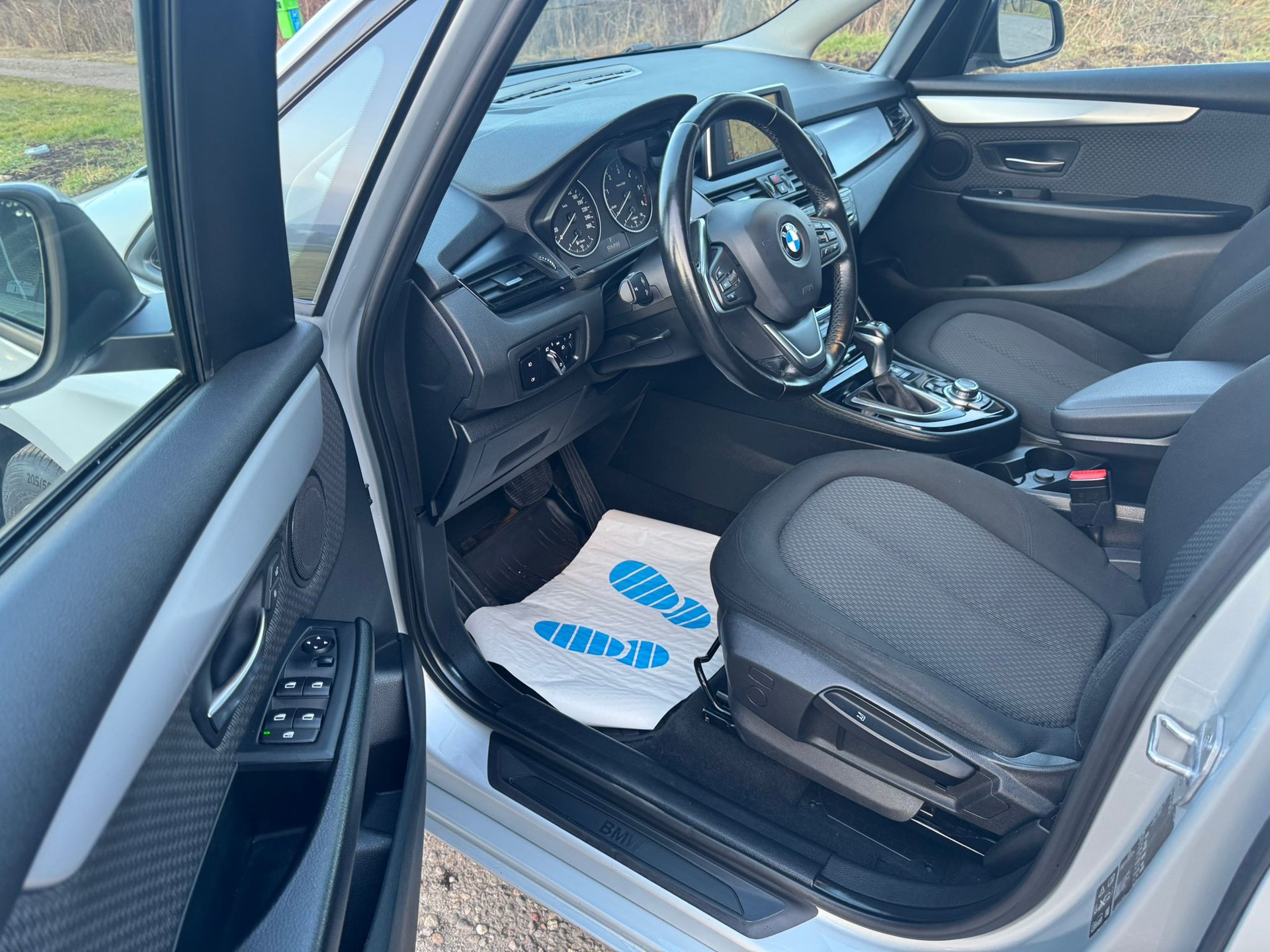 BMW 220d xDrive Active Tourer Sport Line Steptronic-image-10
