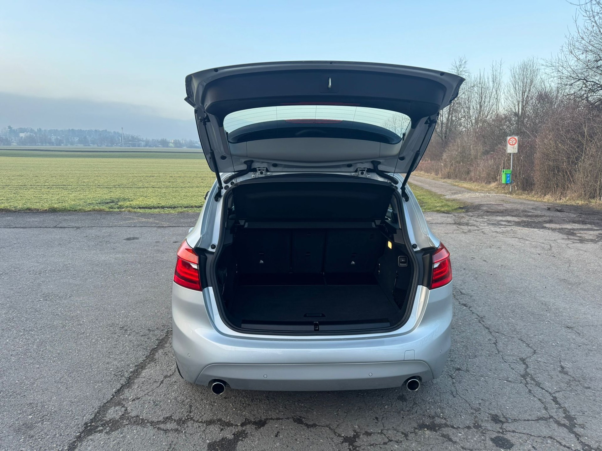 BMW 220d xDrive Active Tourer Sport Line Steptronic-image-6