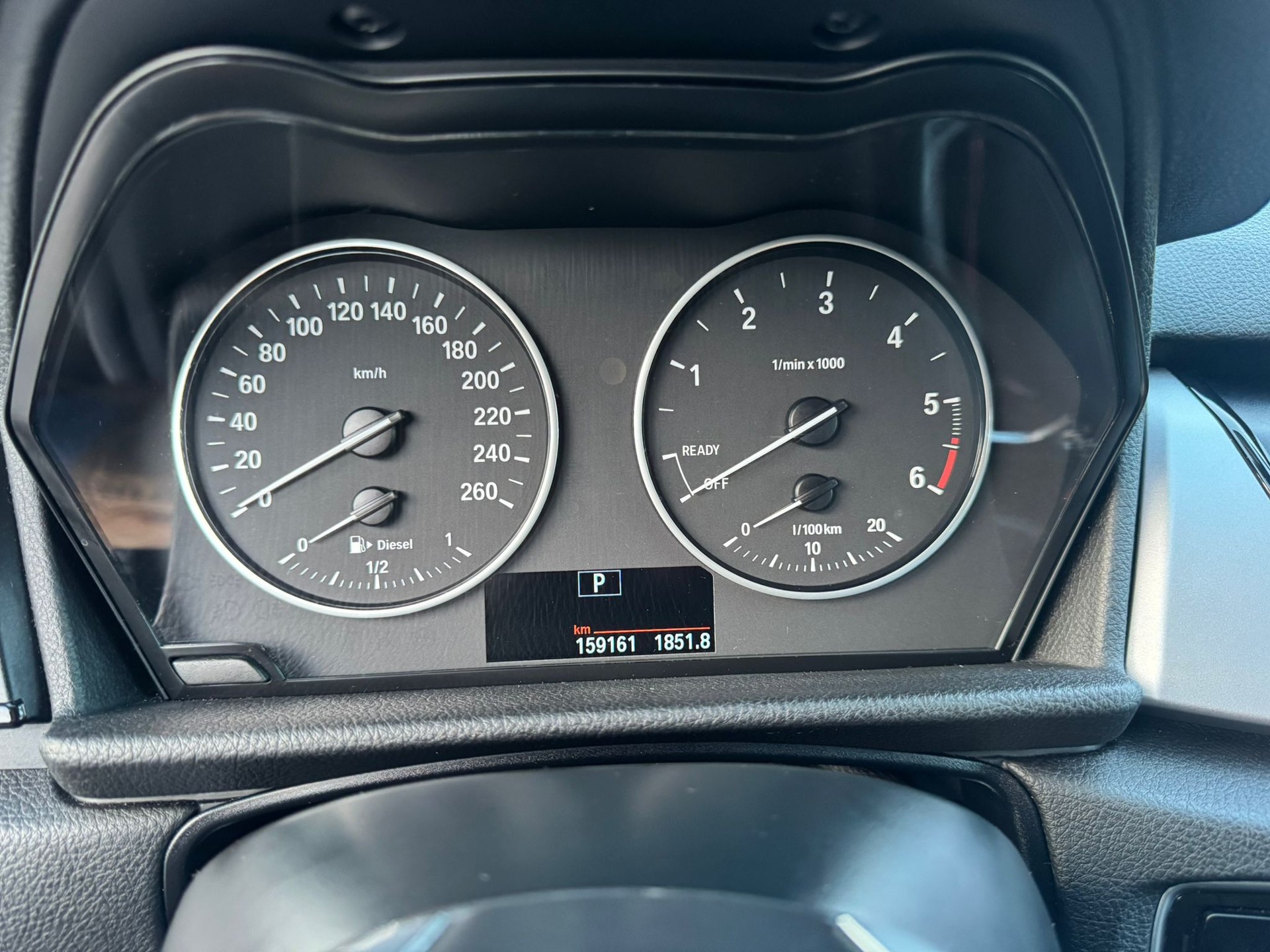 BMW 220d xDrive Active Tourer Sport Line Steptronic-image-19