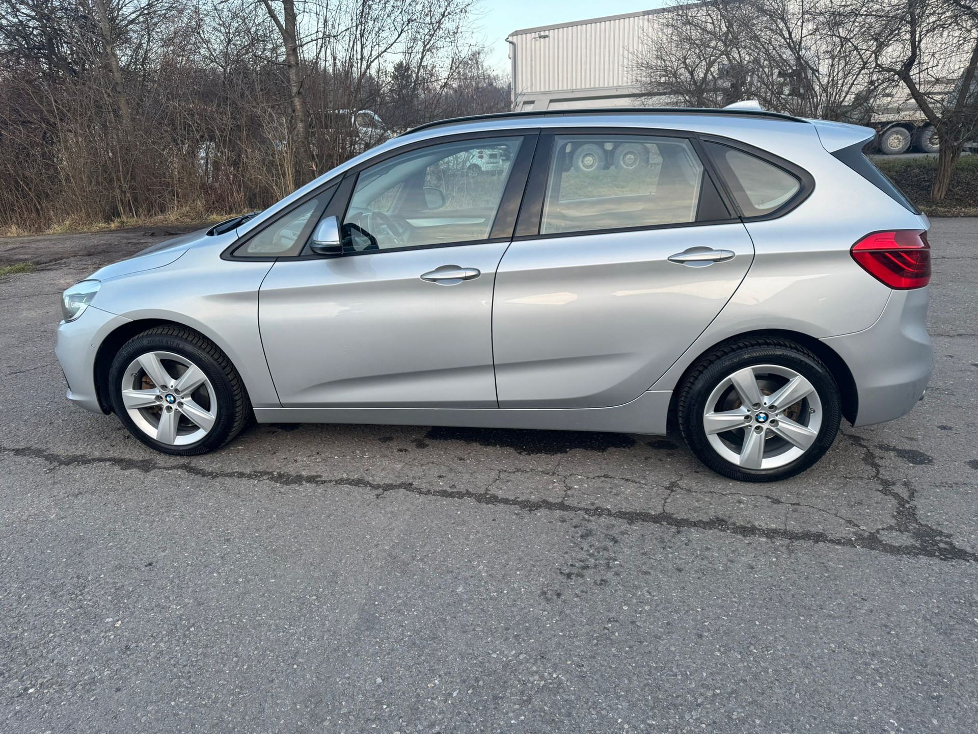 BMW 220d xDrive Active Tourer Sport Line Steptronic-image-7
