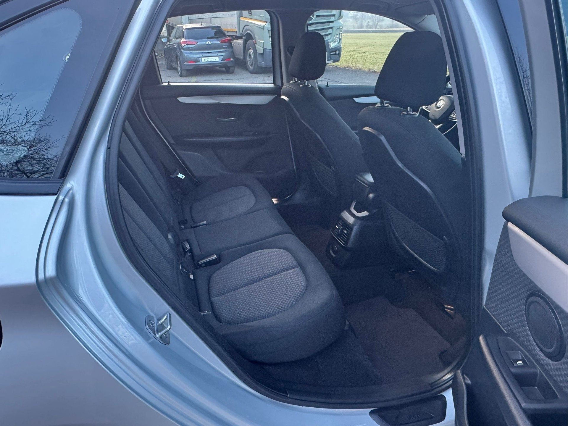 BMW 220d xDrive Active Tourer Sport Line Steptronic-image-12