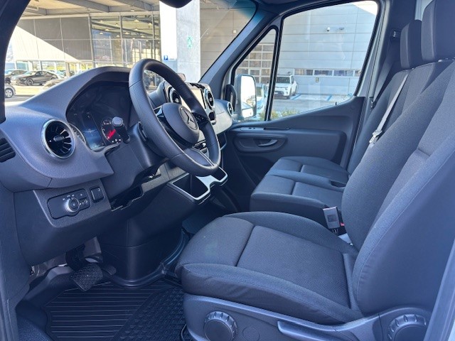 MERCEDES-BENZ Sprinter 317 CDI Lang A-image-6