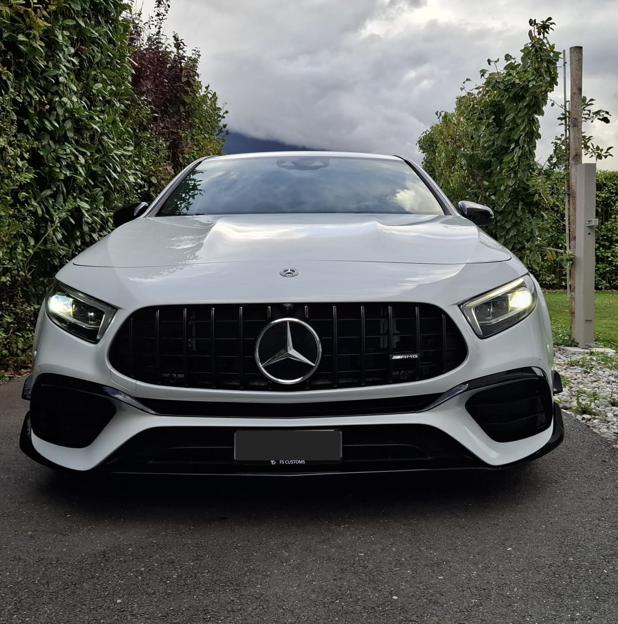 MERCEDES-BENZ A 35 AMG 4Matic Speedshift-image-0