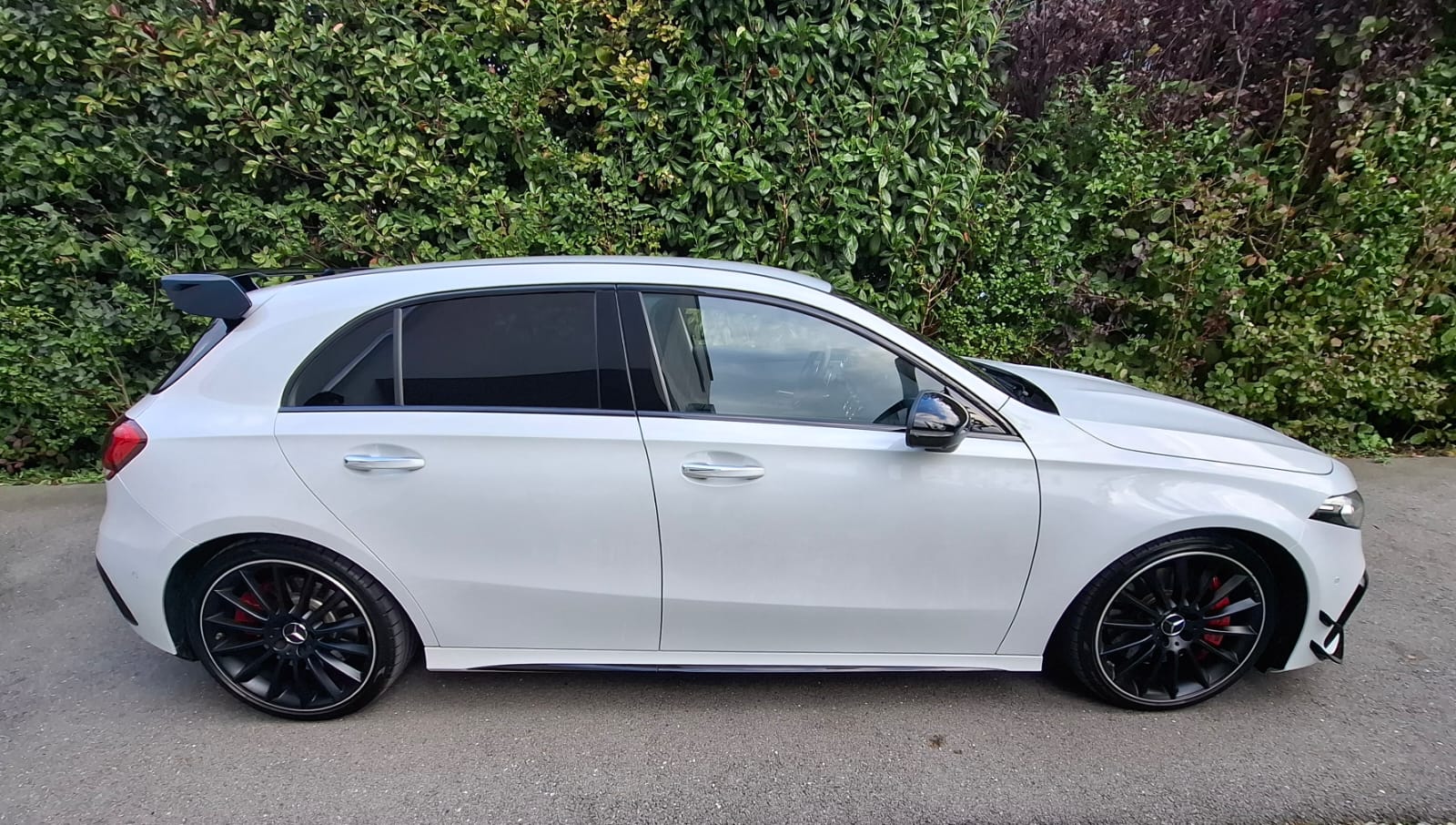 MERCEDES-BENZ A 35 AMG 4Matic Speedshift-image-1
