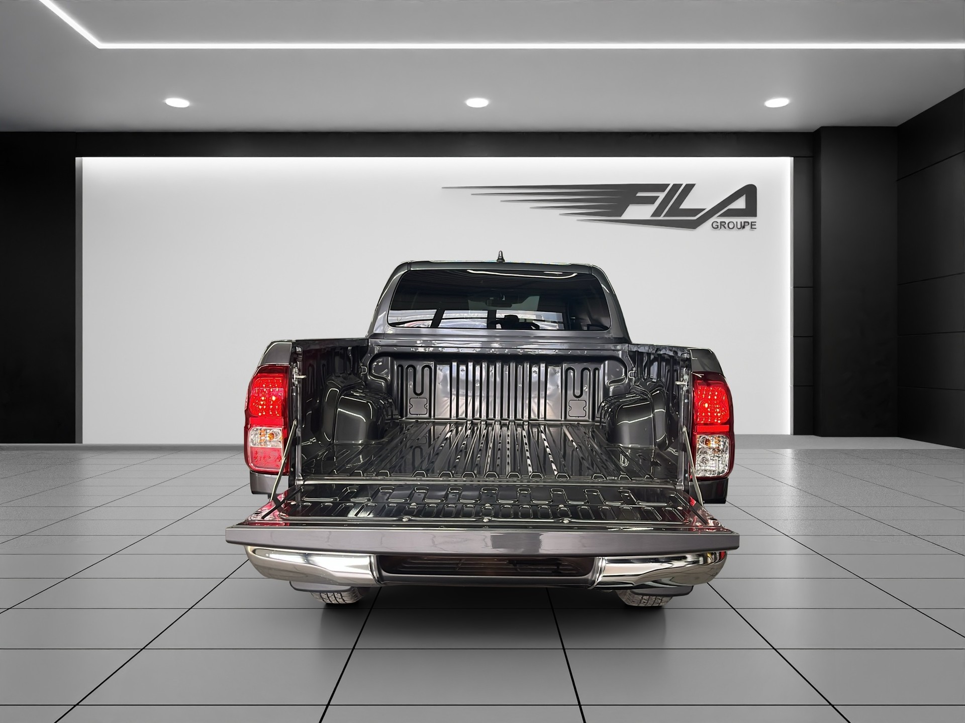 TOYOTA Hilux DC Pick-up 2.8D Style MHEV-image-13