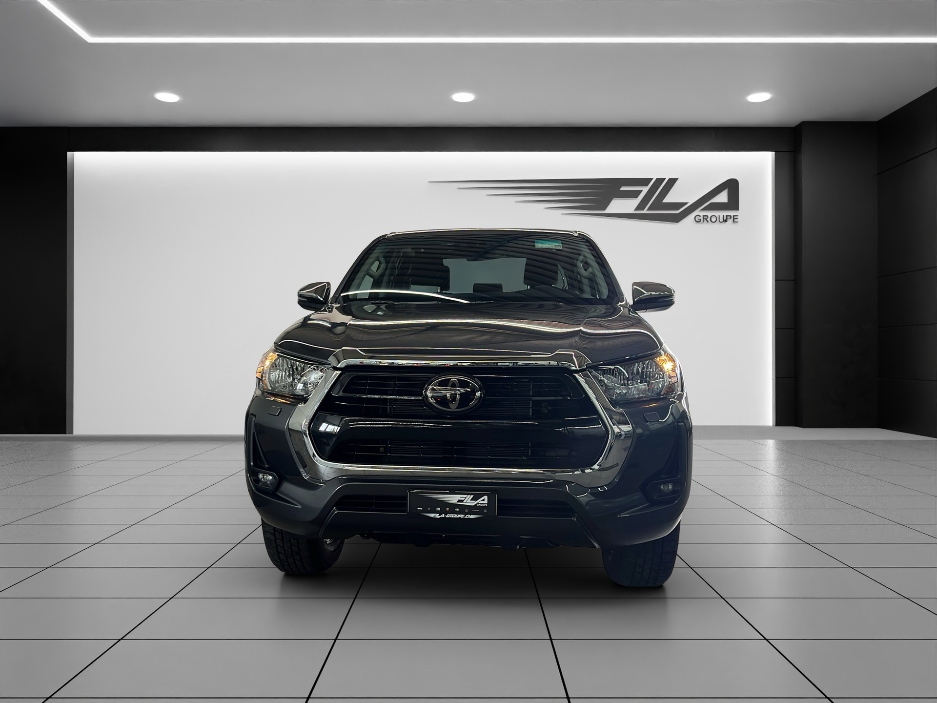 TOYOTA Hilux DC Pick-up 2.8D Style MHEV-image-2