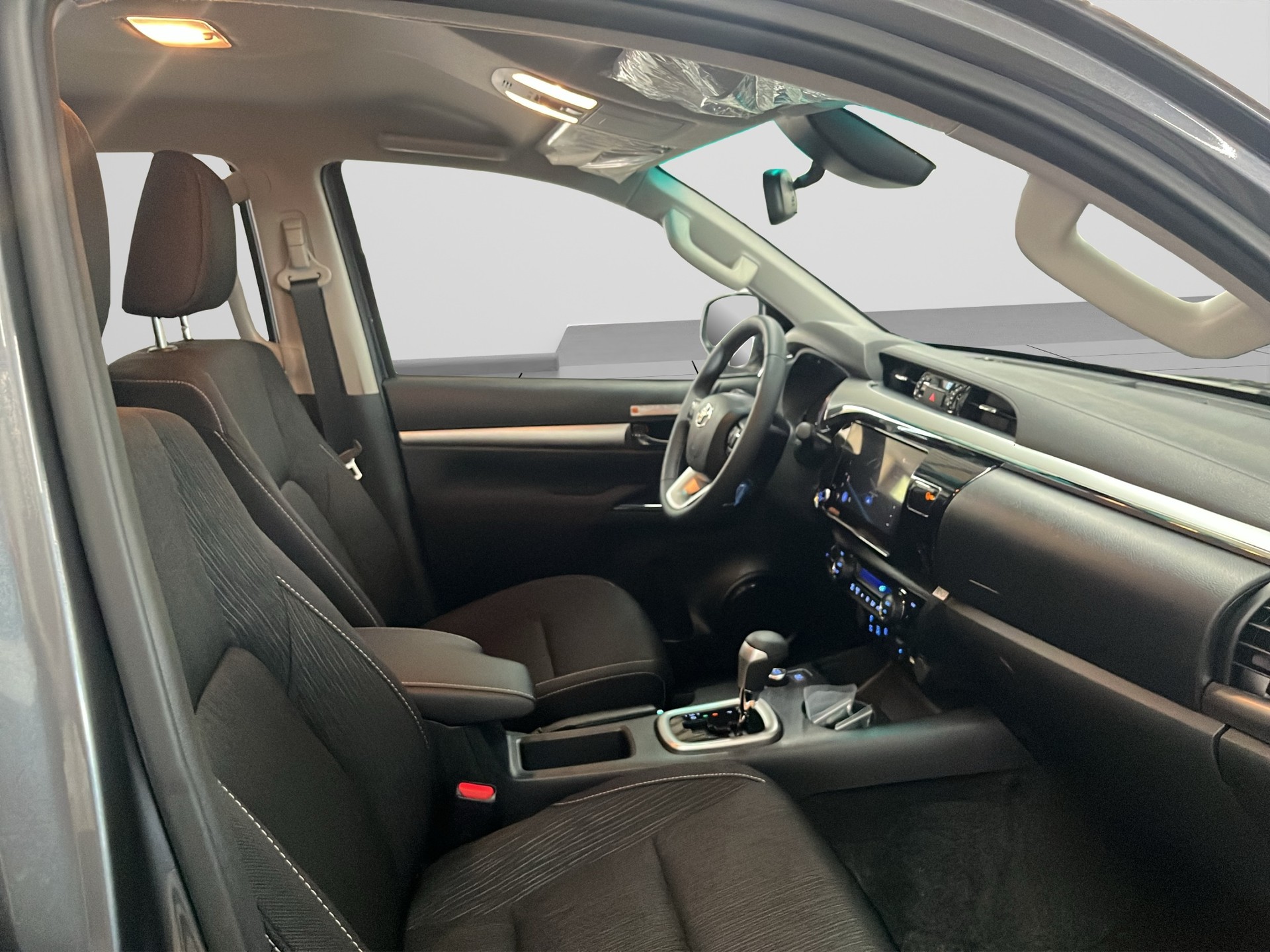 TOYOTA Hilux DC Pick-up 2.8D Style MHEV-image-11