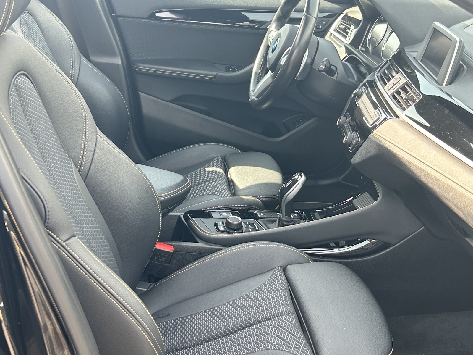 BMW X2 xDrive 20d M Sport Steptronic-image-17