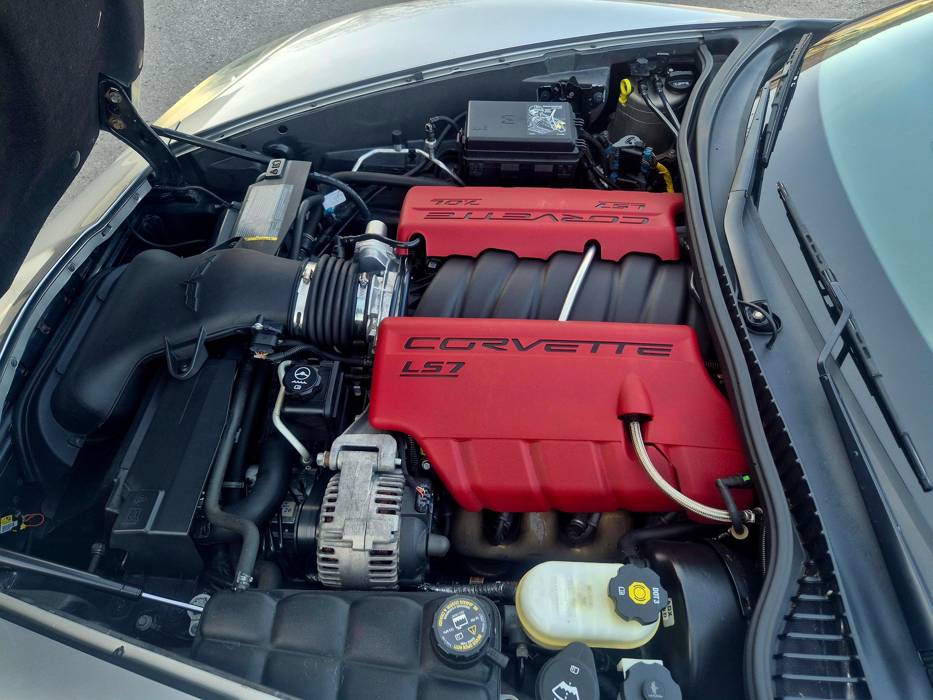 CHEVROLET Corvette Z06-image-16