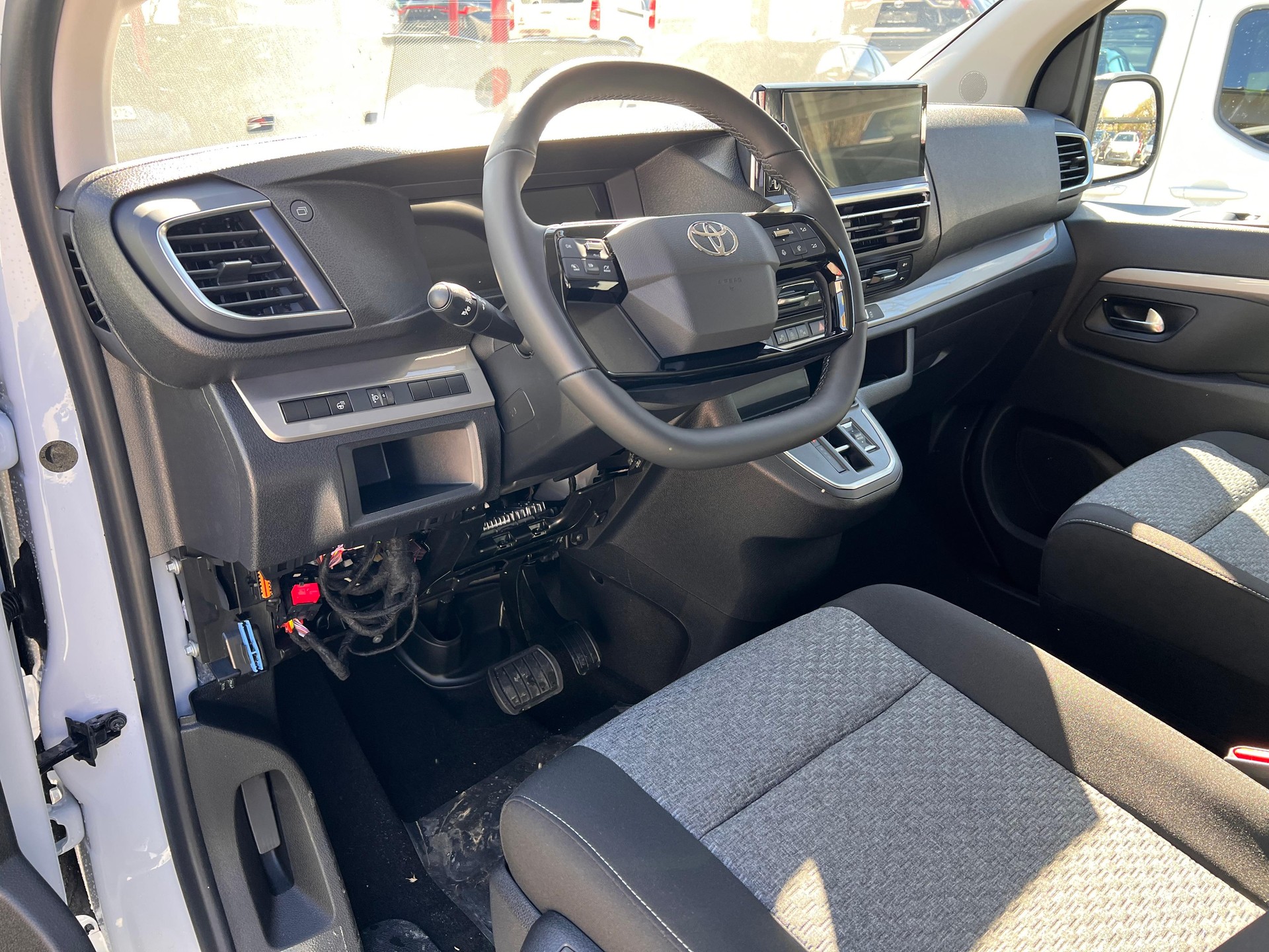 TOYOTA PROACE Verso L1 2.2 D Trend-image-8