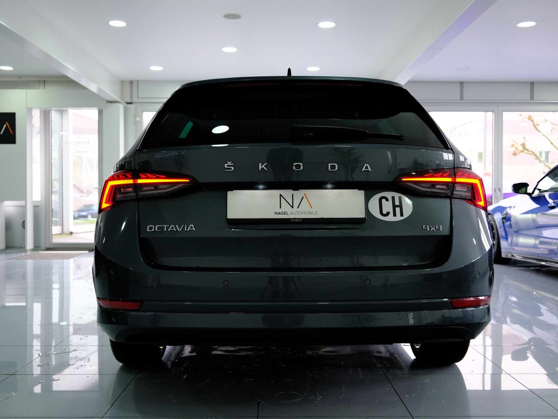 SKODA Octavia Combi 2.0 TDI DSG Style 4x4-image-5