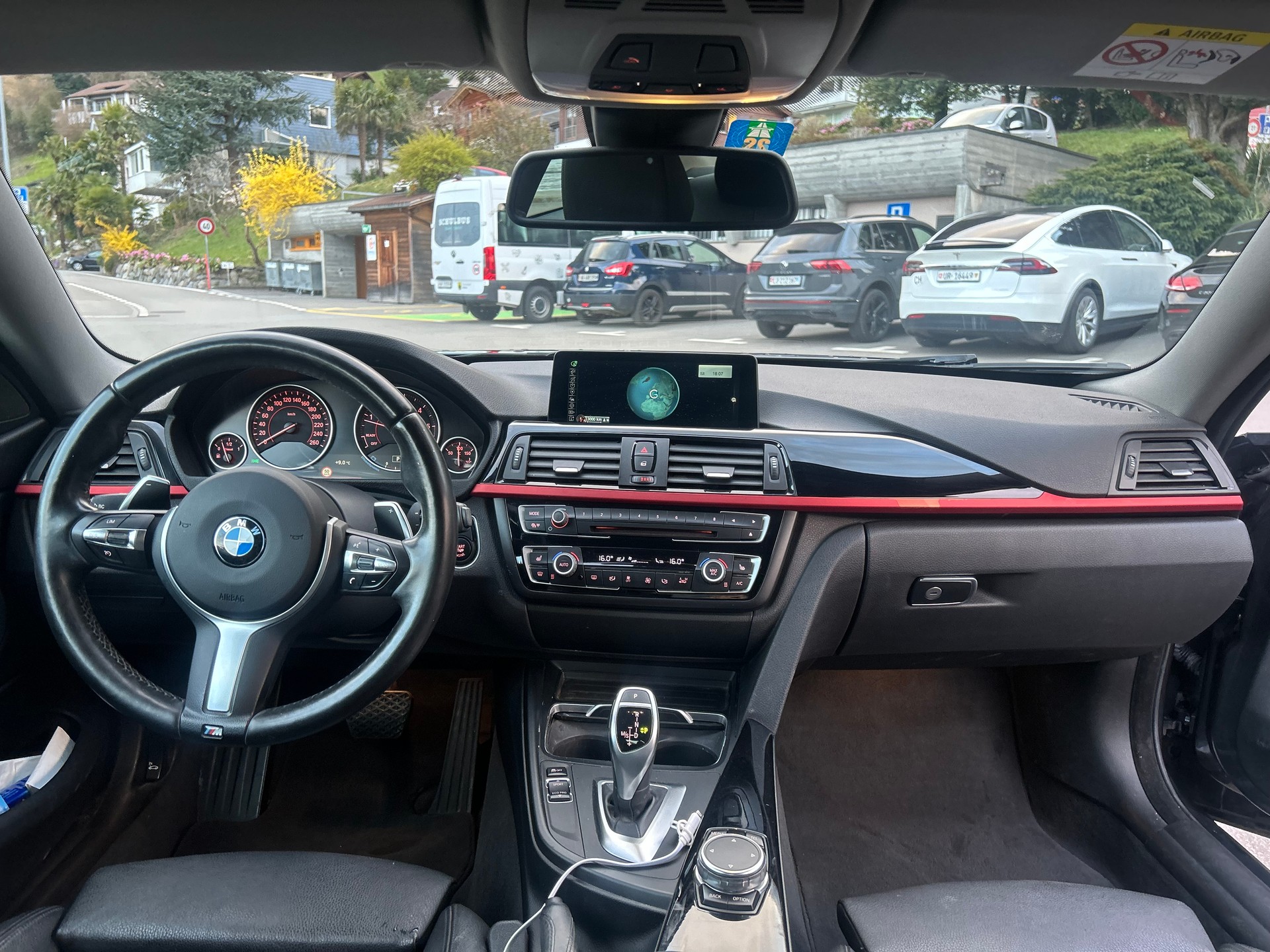 BMW 420d Coupé xDrive Sport Line-image-4