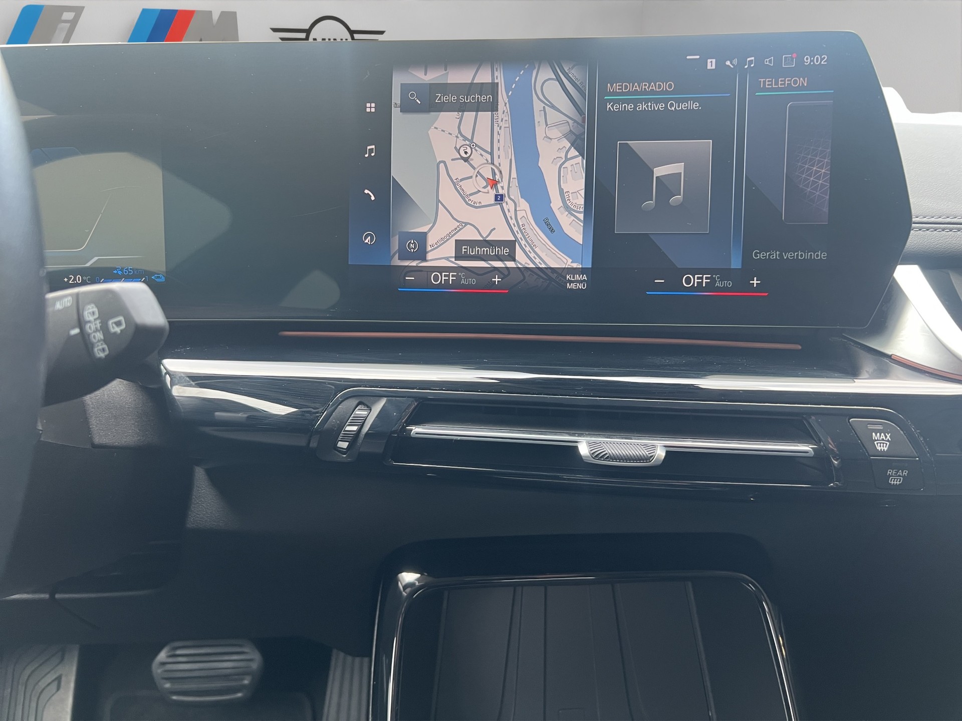 BMW 225e xDrive Active Tourer Luxury Line-image-17