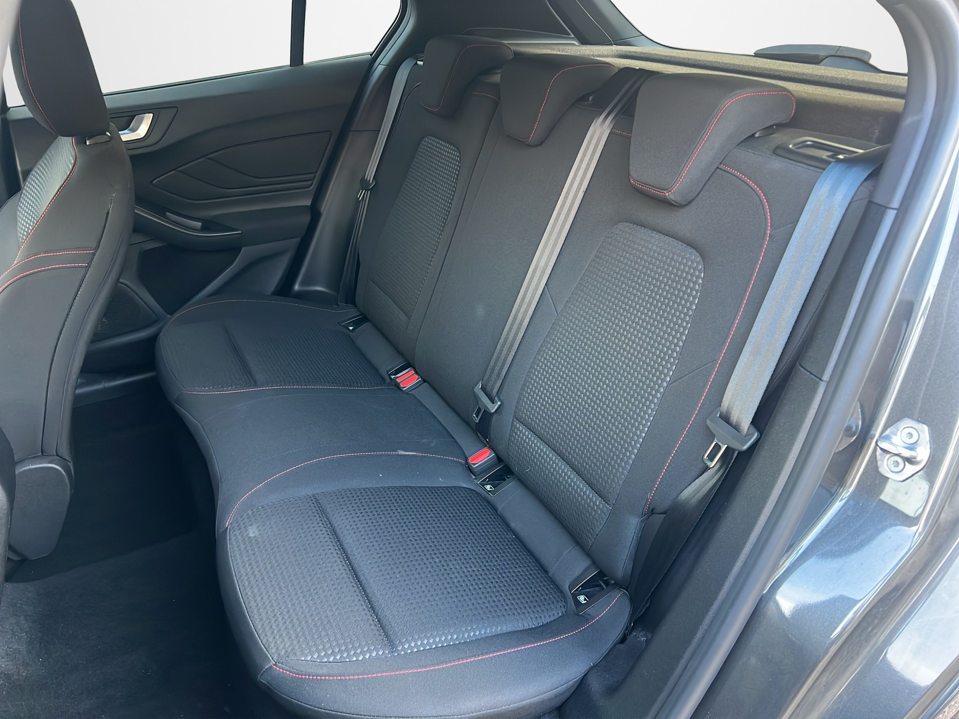 FORD Focus 1.0 MHEV ST-Line Automat-image-7