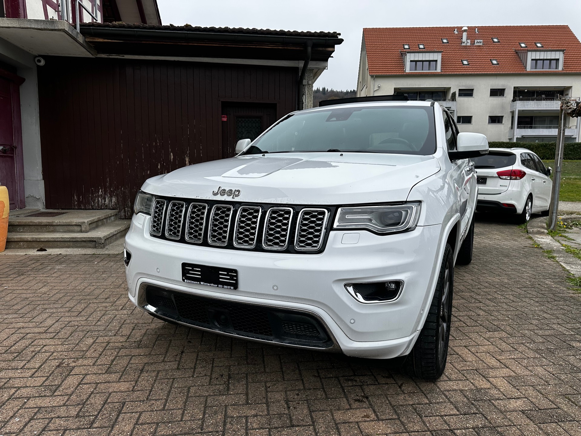 JEEP Grand Cherokee 3.0 CRD Overland Automatic-image-0
