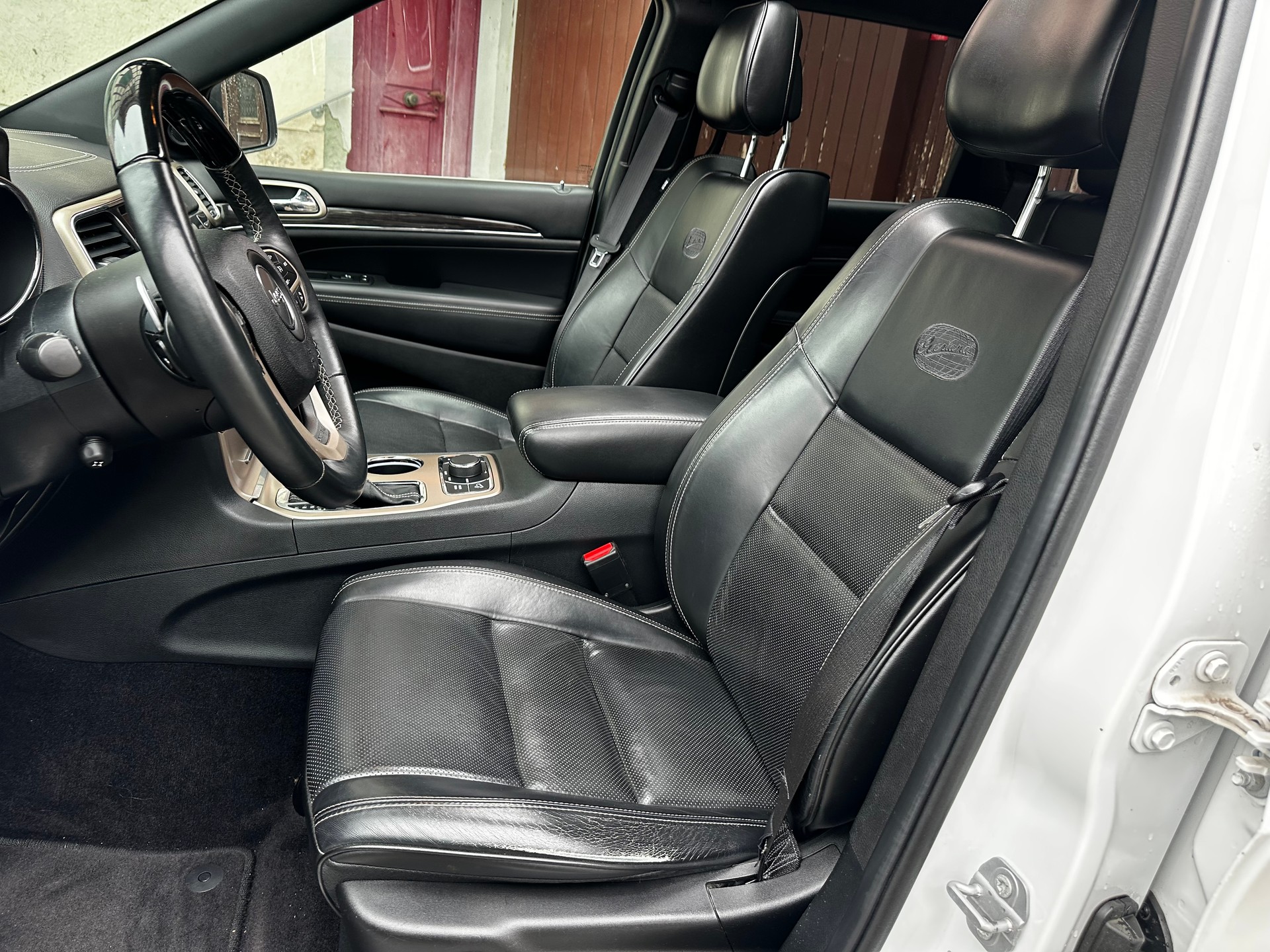 JEEP Grand Cherokee 3.0 CRD Overland Automatic-image-5