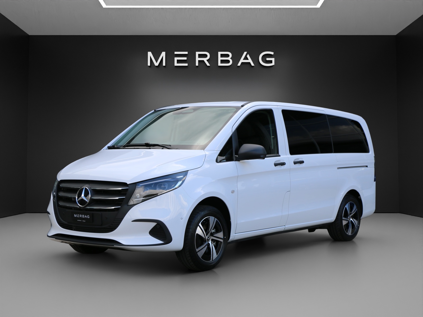 MERCEDES-BENZ Vito 116 CDI Tourer SELECT Family-image-0