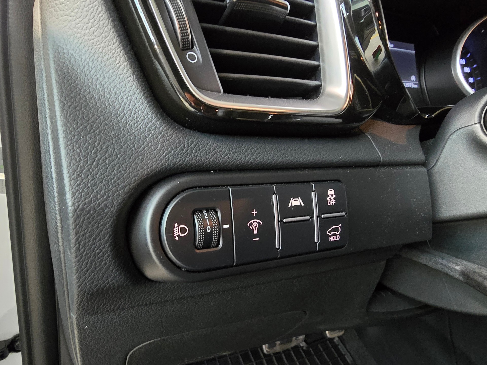 KIA ProCeed 1.5 T-GDi MHEV GT-Line DCT-image-12